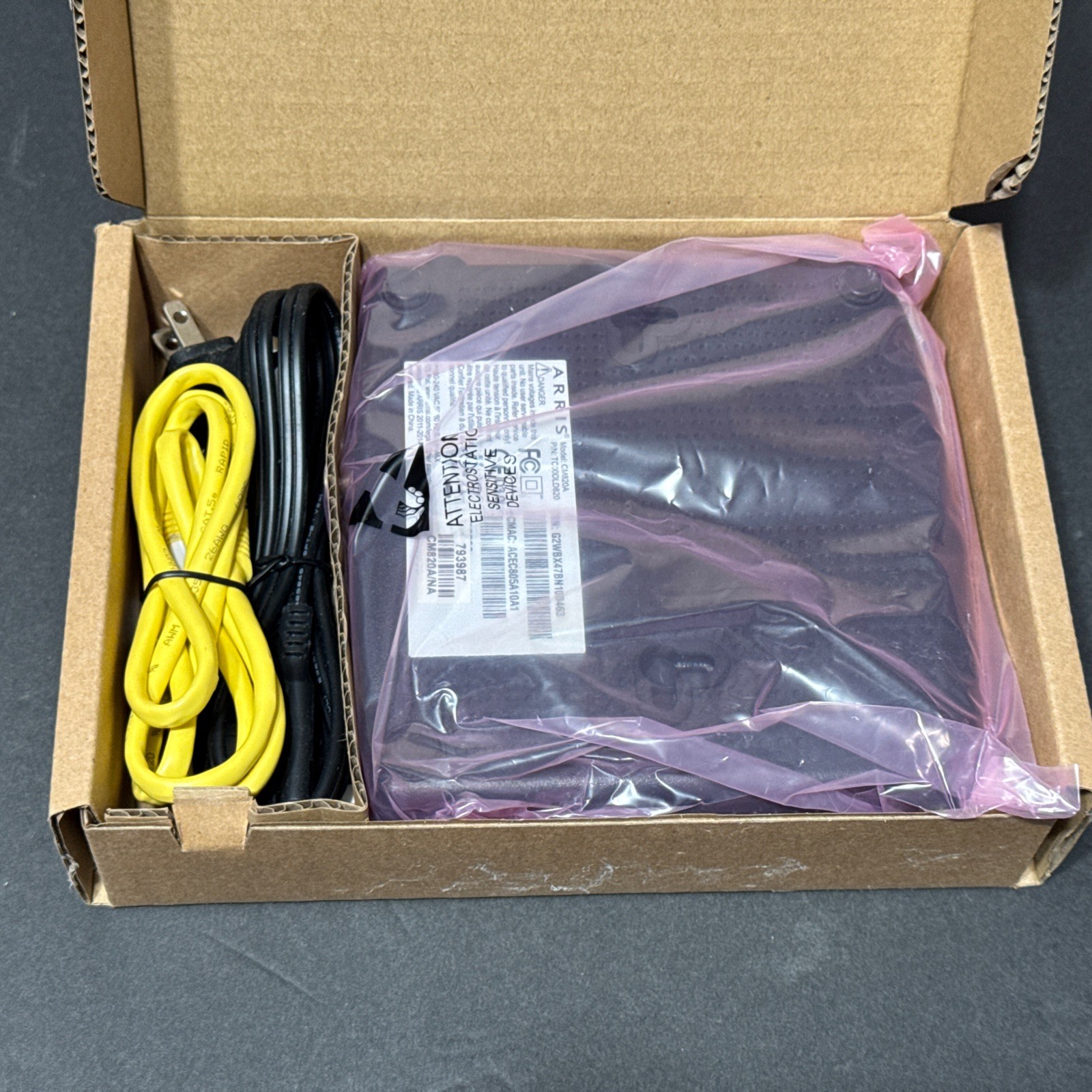 New Arris Touchstone Cable Modem D3.0 CM820A/NA