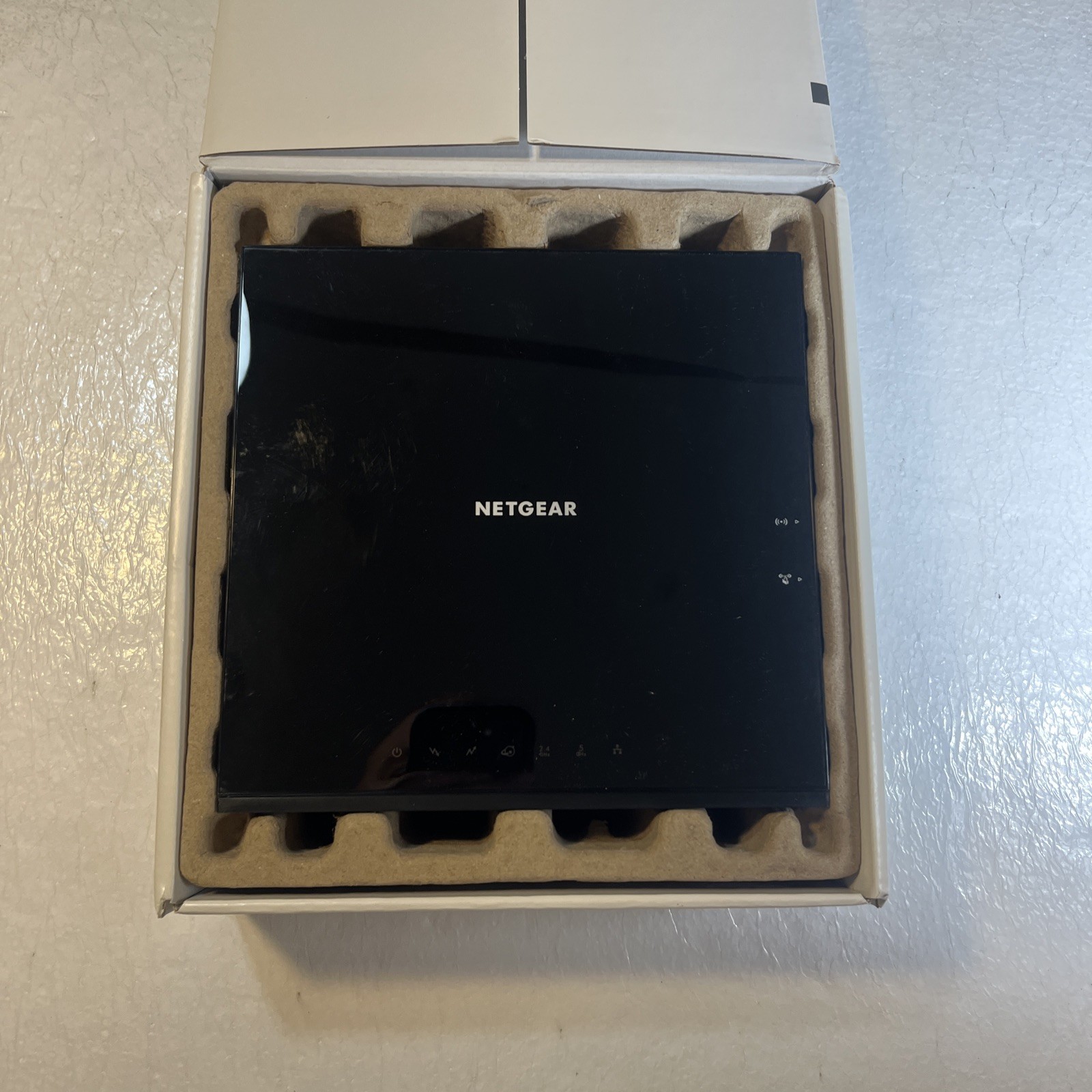 NETGEAR C6250-1AZNAS WiFi Cable AC1600 Modem Router