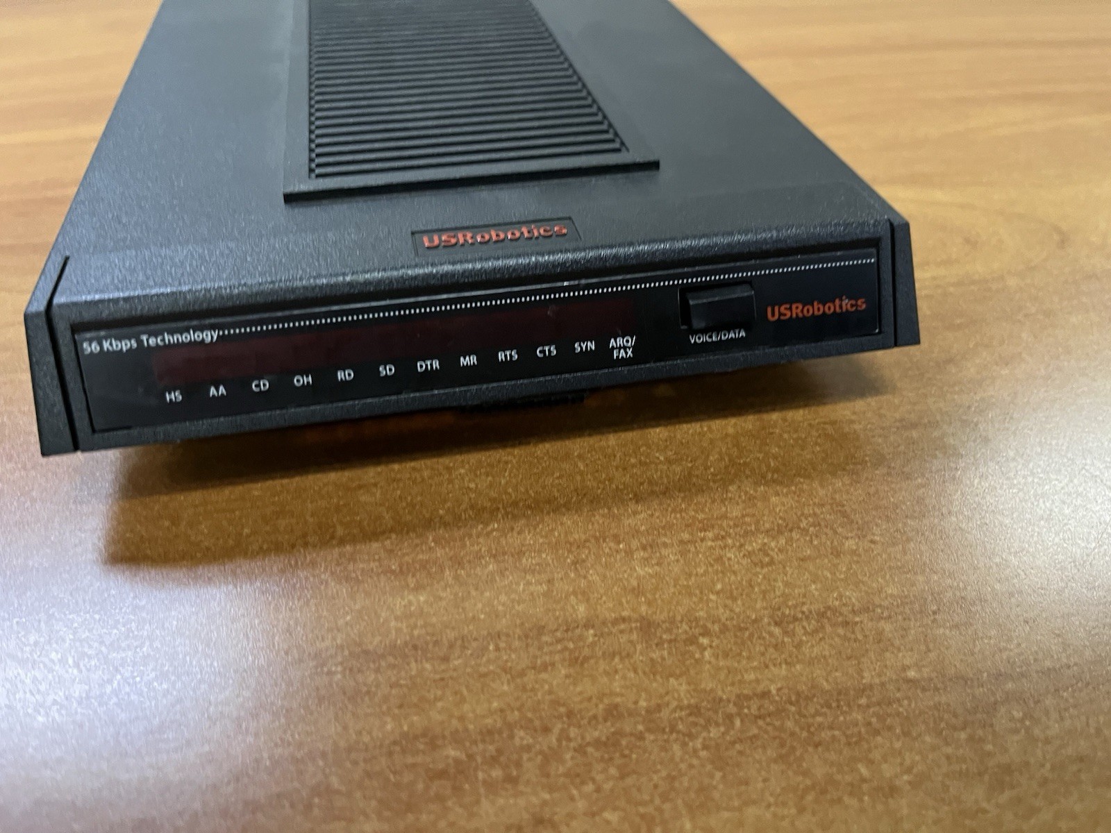 US Robotics 3453C Courier Business Modem 56 Kbps – NO AC ADAPTER!!
