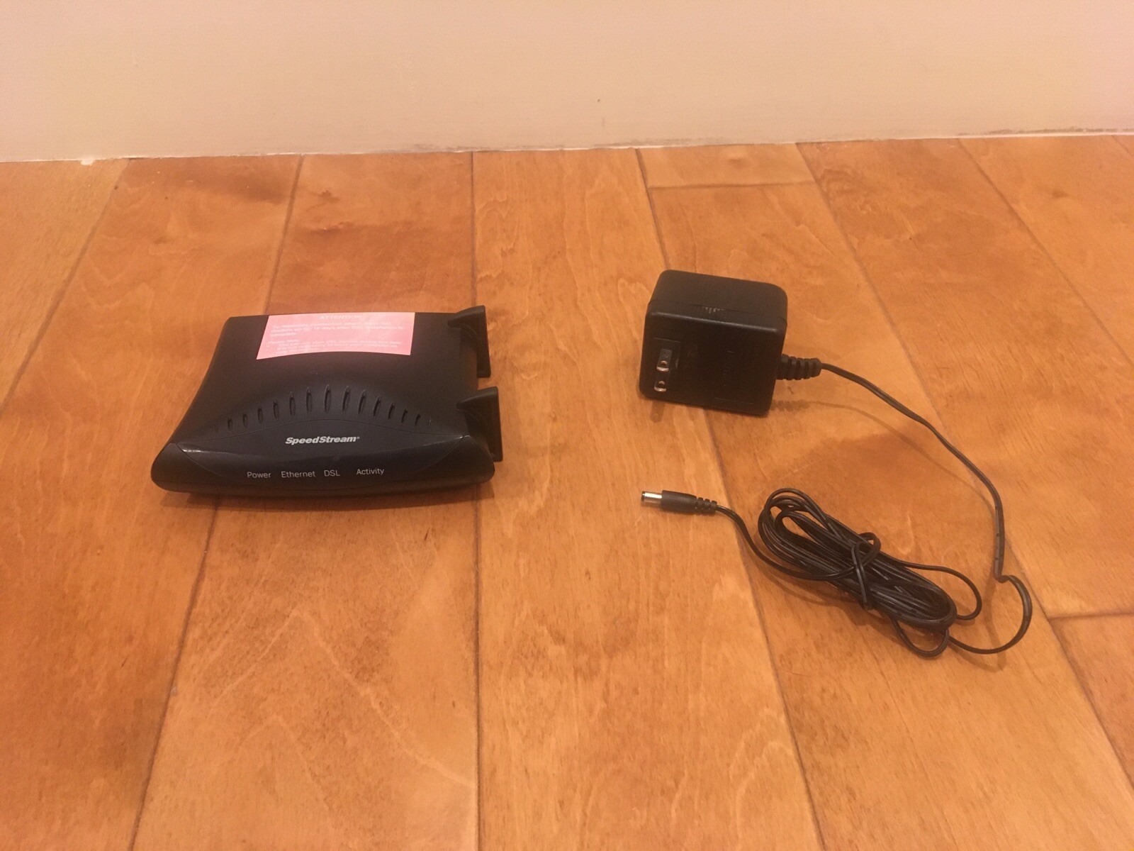 Efficient Networks SpeedStream 5100 Ethernet ADSL Modem 060-E141-A08 AC Adapter