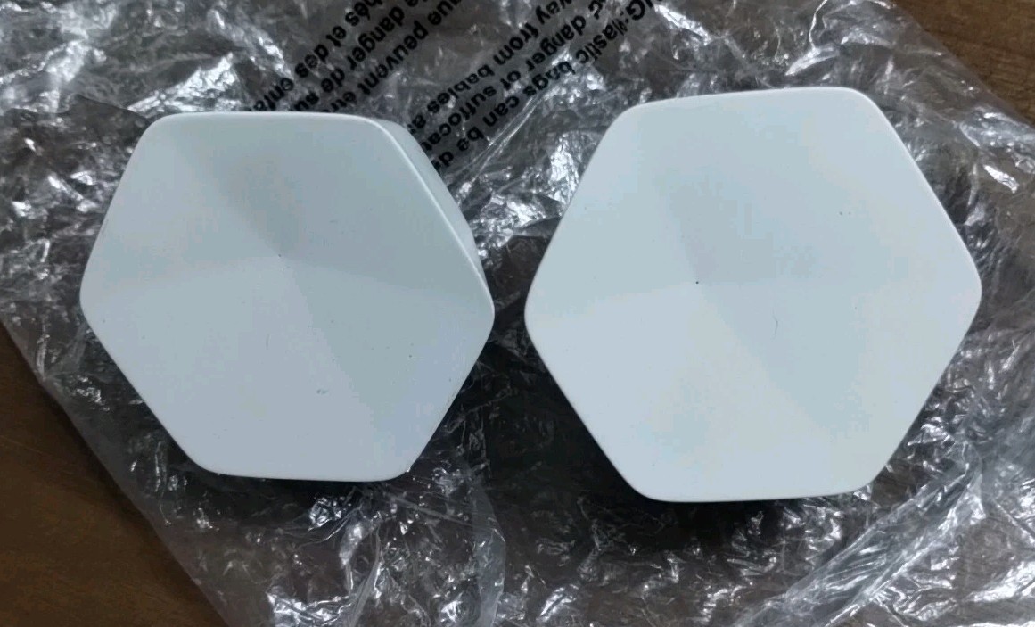 Xfinity XE1-S xFi Pods WiFi Network Mesh Wireless Range Extender , Lot of 2