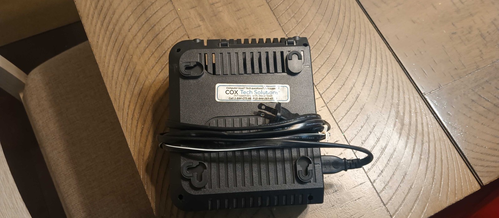 Cisco DPQ3212 DOCSIS 3.0 EMTA 4039662 100-240VAC Cable Modem