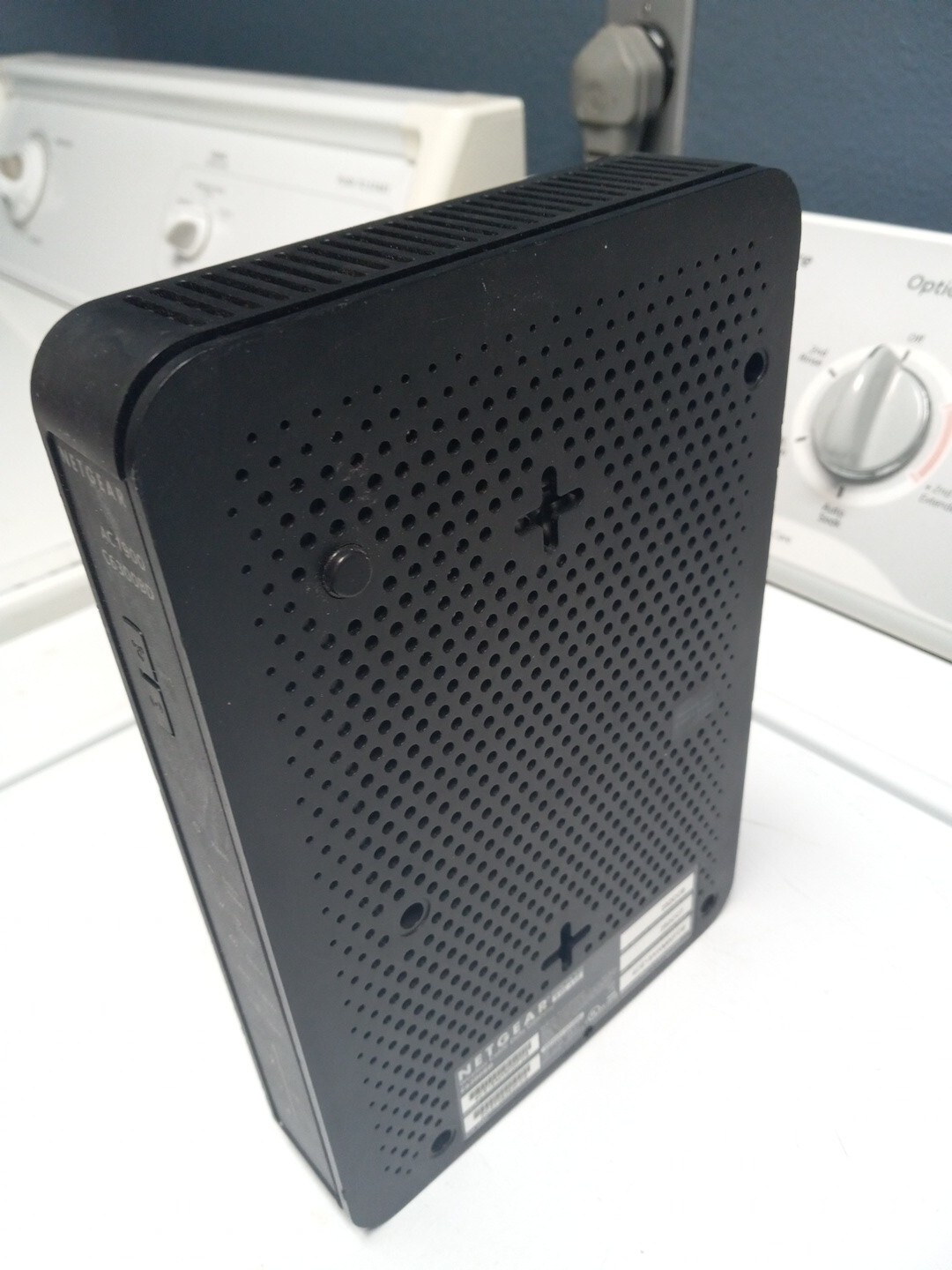 Netgear C6300BD AC1900 Docsis 3 Cable Modem Wireless Router ONLY NO CORDS