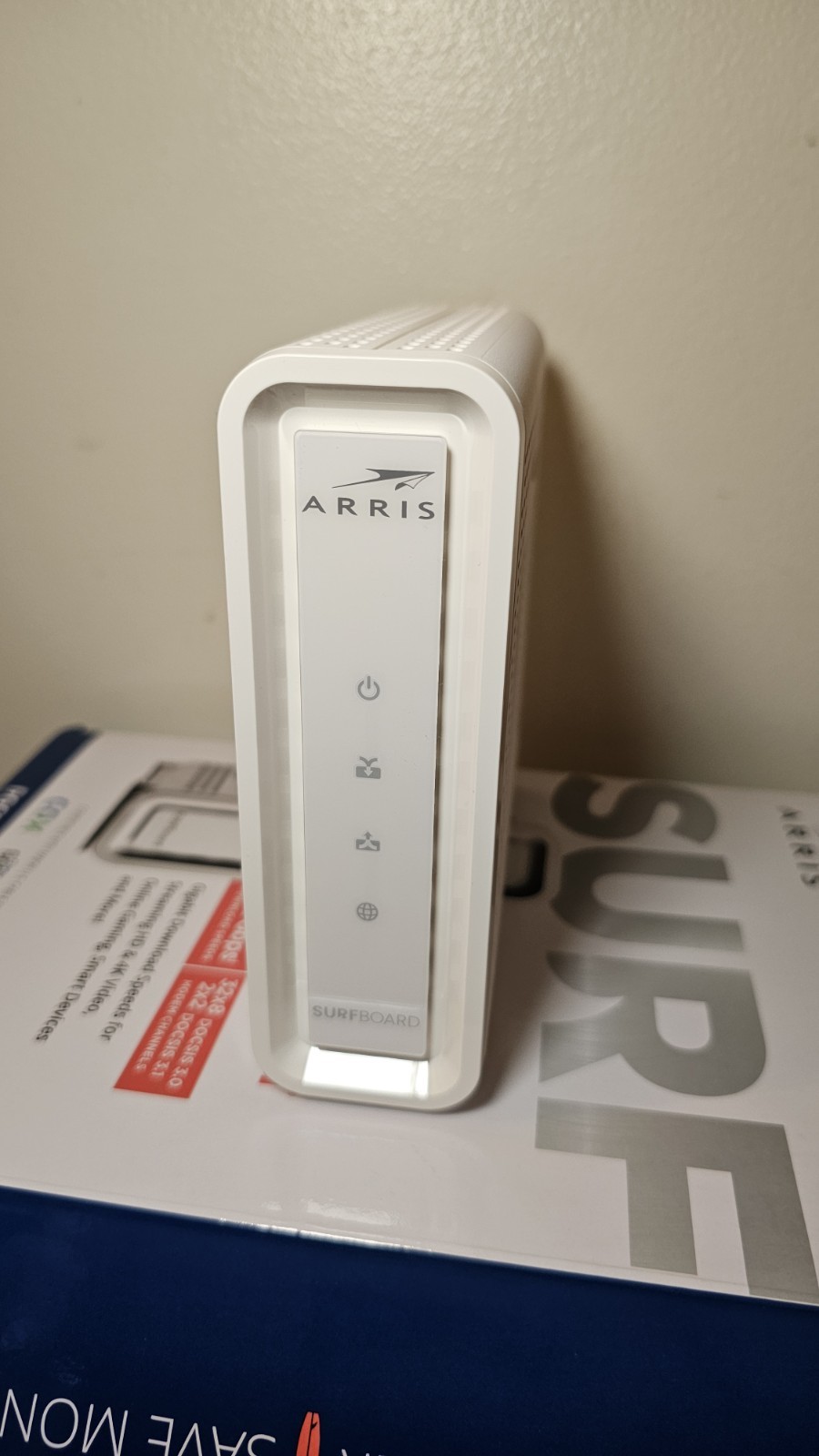 ARRIS – SURFboard SB8200 32 x 8 DOCSIS 3.1 Gig-Speed Cable Modem – White