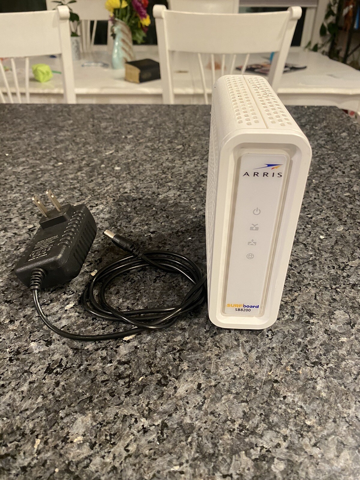 ARRIS SURFboard SB8200 DOCSIS 3.1 10 Gbps Cable Modem Dual Gigabit Ethernet Port