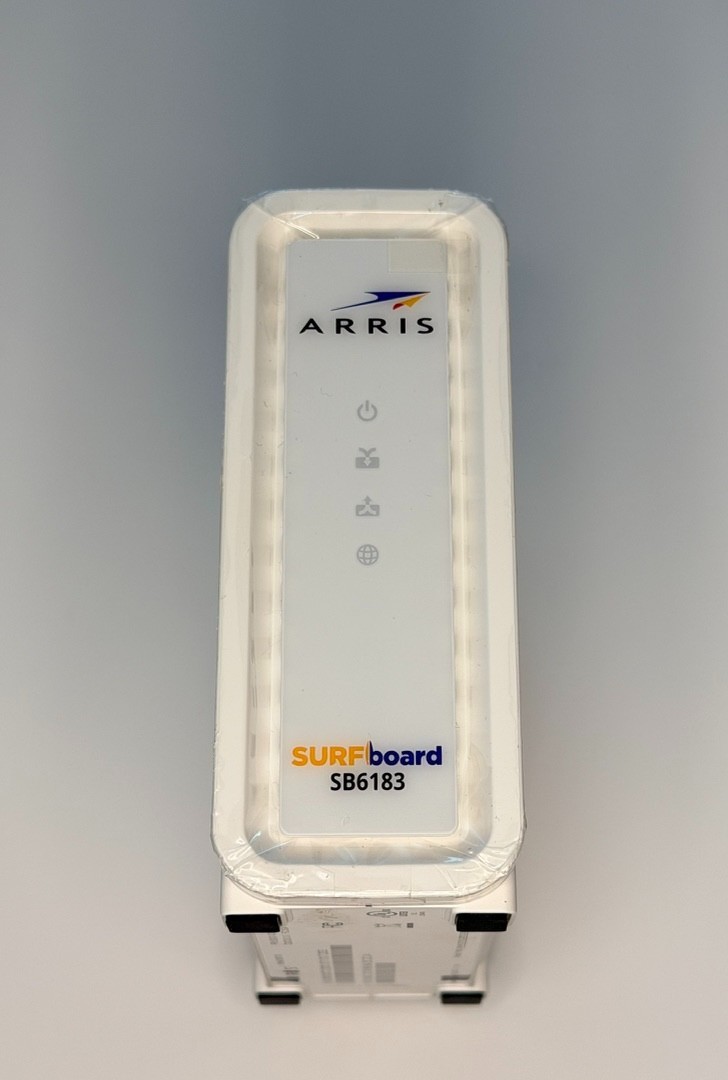 ARRIS SB6183 Surfboard Cable Modem, 16×4, 686 Mbps, DOCSIS 3.0, White