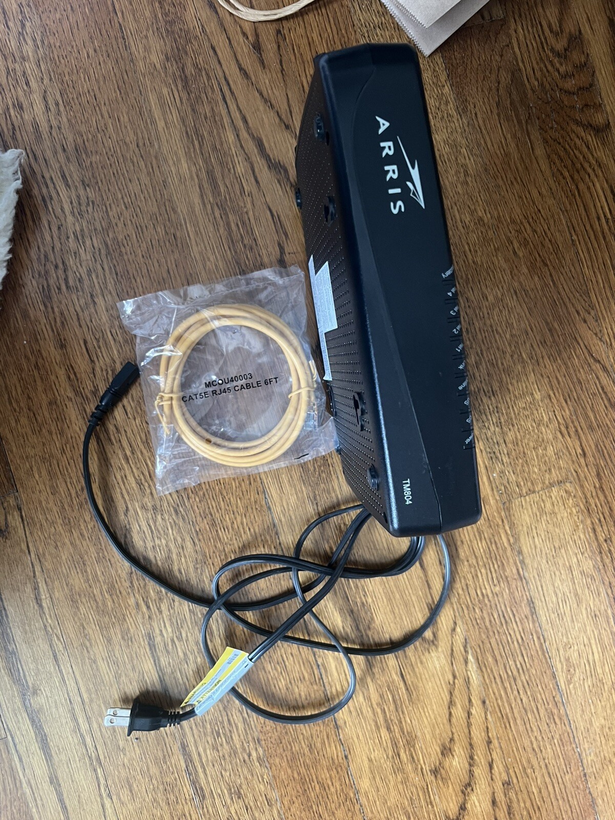 ARRIS Touchstone TM804G / CT DOCSIS 3.0 Internet & Telephone Telephony Modem