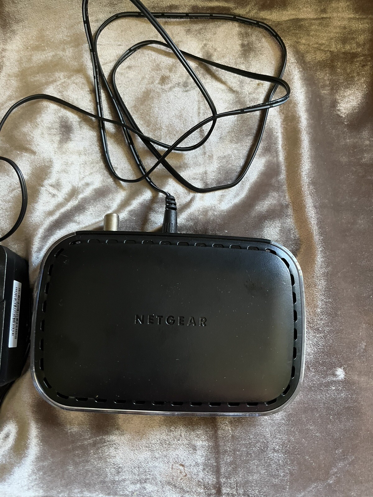 Netgear DOCSIS 30 (CM400-100NAS) 340 Mbps WORKS SEE PICS