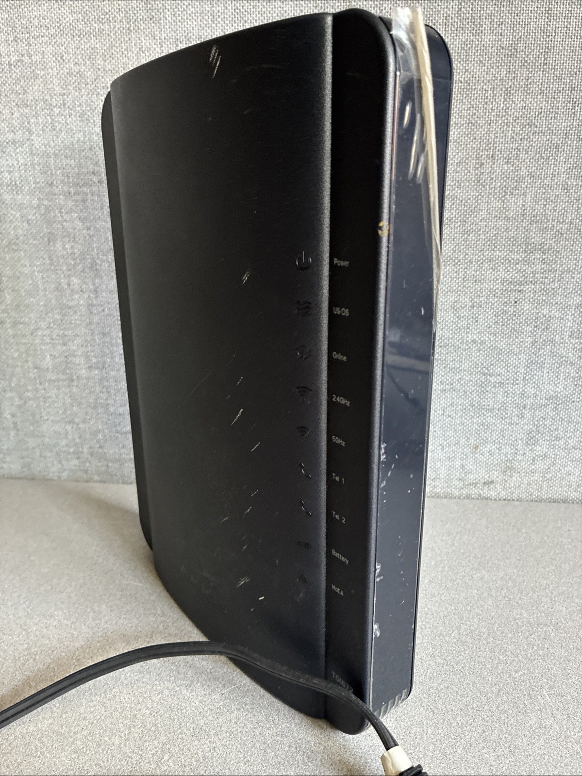 Arris TG1672G Touchstone Telephony Gateway WIFI (2.5/5.0GHz) Cable Modem/Router