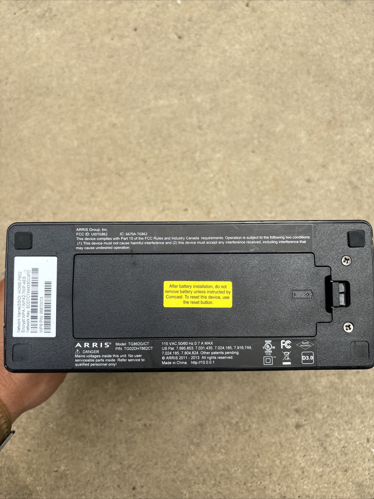 Arris Xfinity Comcast Cable Modem TG862G/CT Wifi Router
