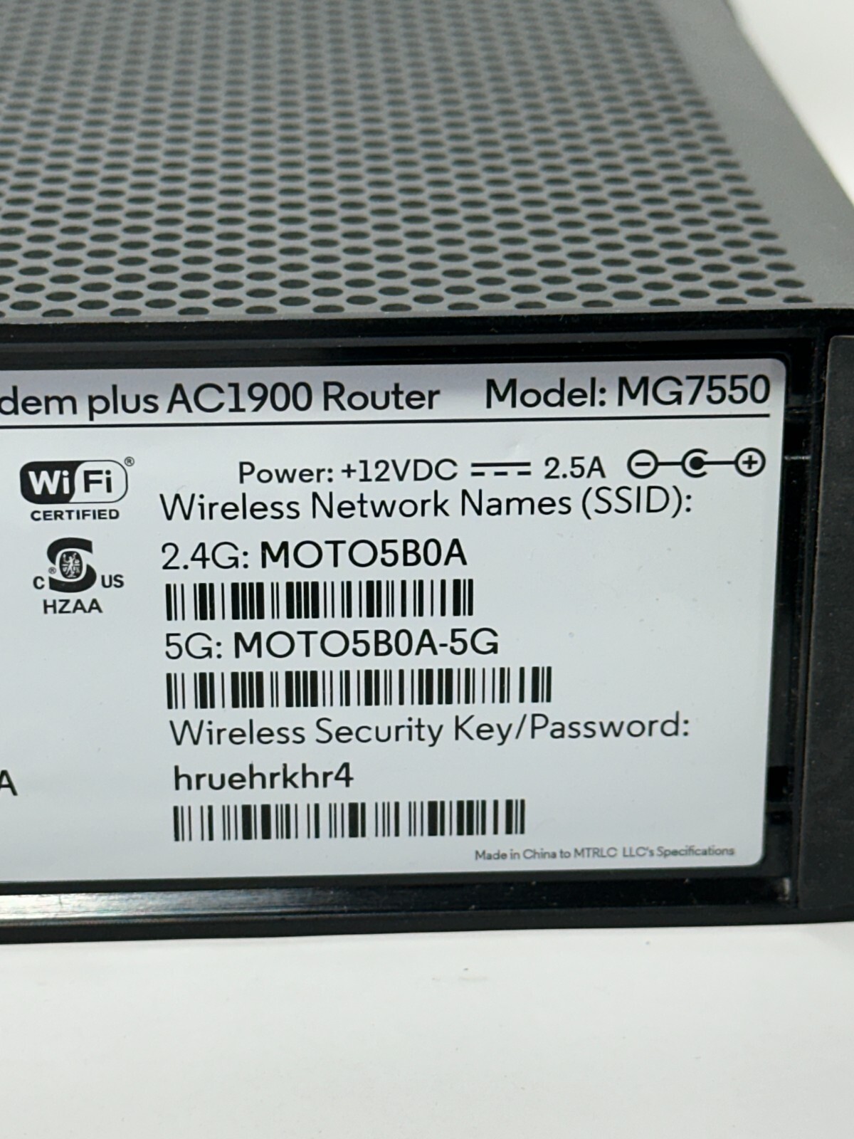 Motorola MG7550 Modem w/ Dual Band Wifi Comcast Xfinity, Cox, Spectrum