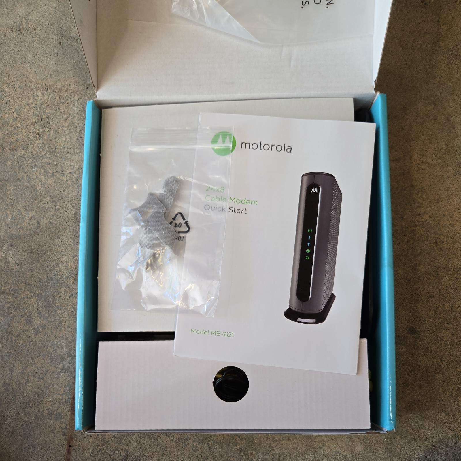 Motorola MB7621 24×8 DOCSIS 3.0 High Speed cable Modem Used w/ power adaptor