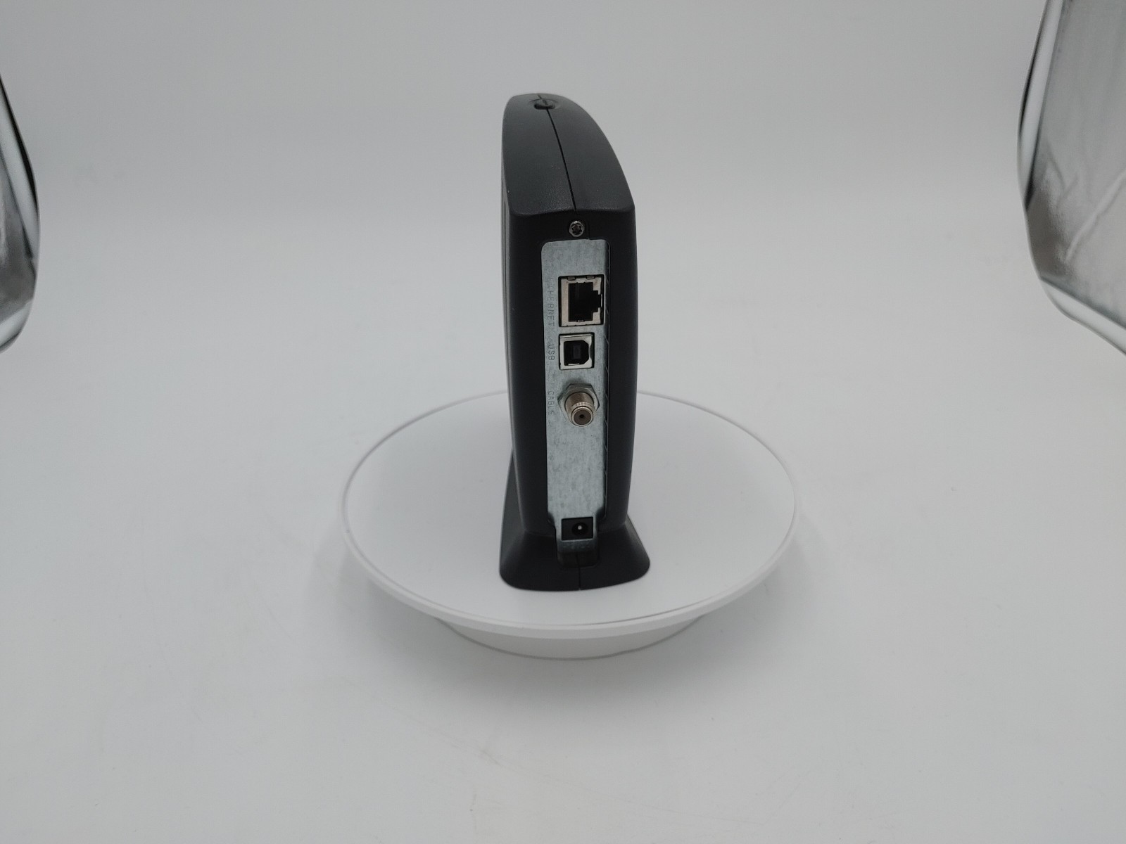Good Condition Motorola SURFboard Model SB5100 Cable Modem w/PSU Tested Working