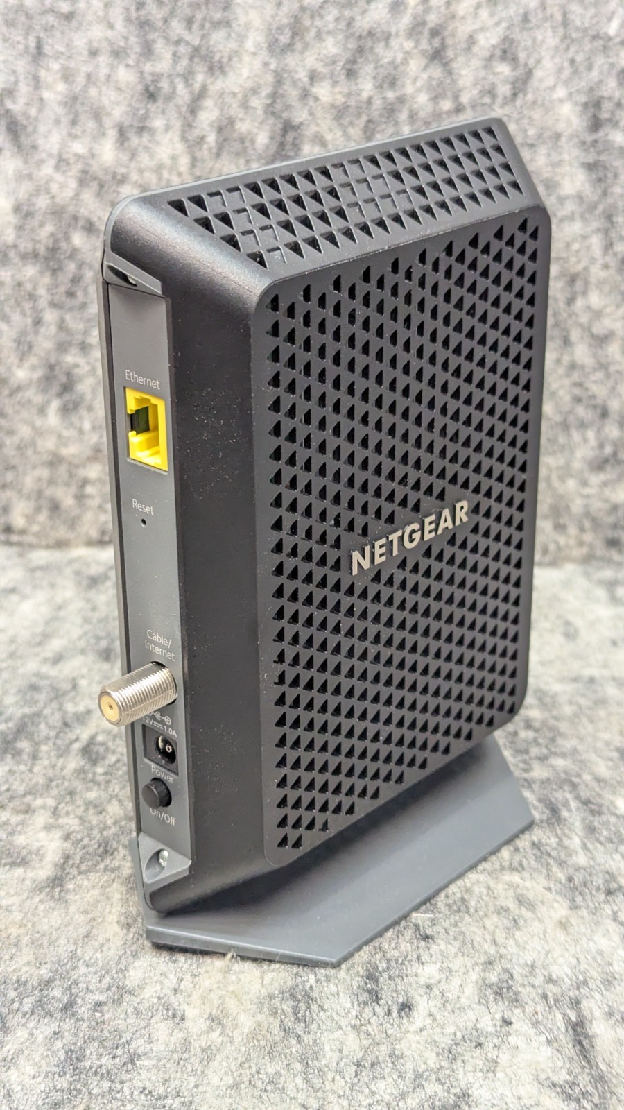 NETGEAR Cable Modem CM700 for Cable Plans up to 800Mbps | DOCSIS 3.0