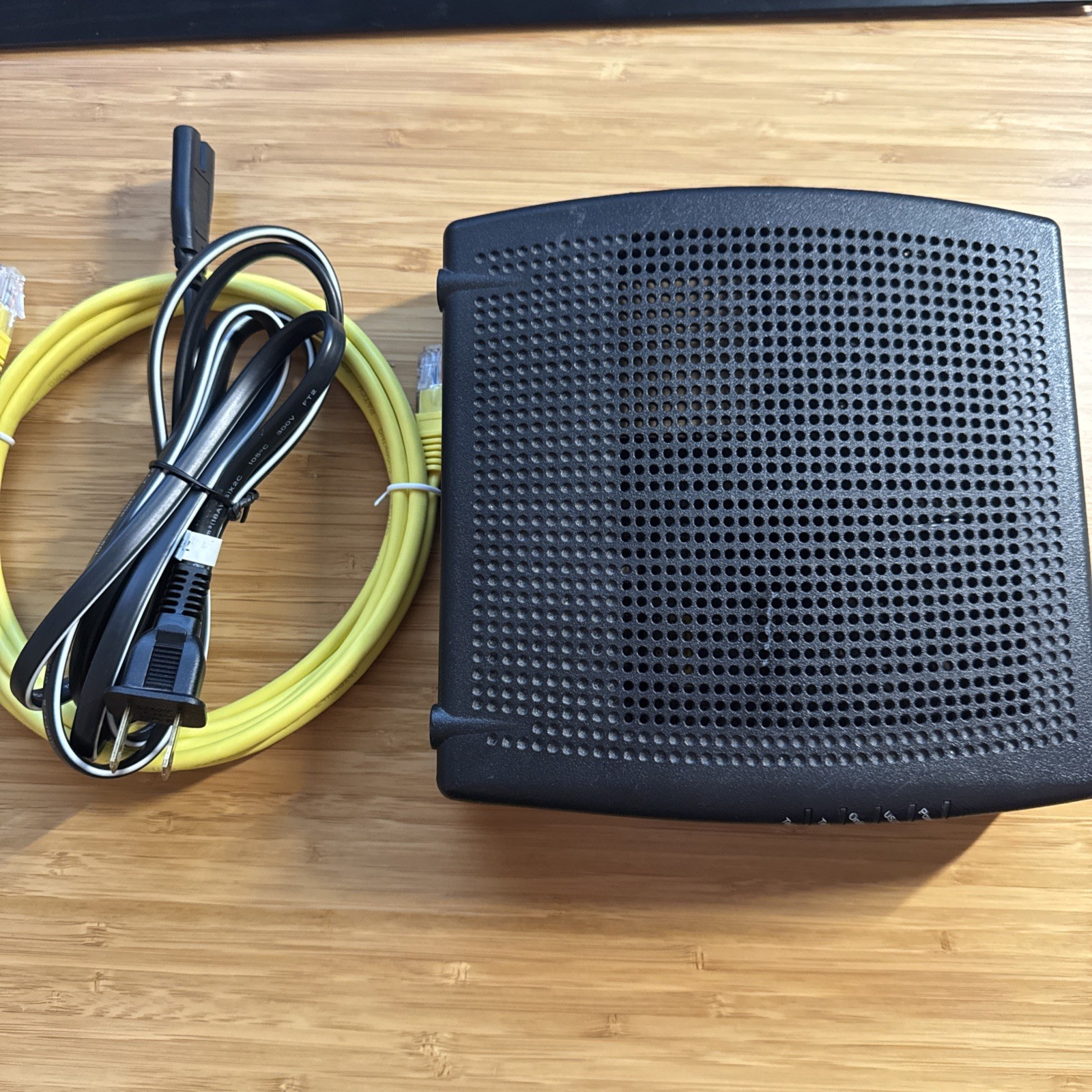ARRIS TM1602A DOCSIS 3.0 Cable Modem – Used