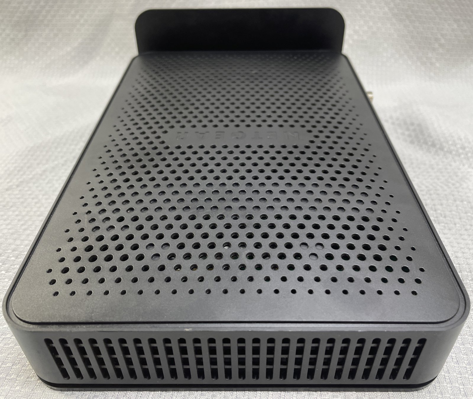 Netgear N450 CG3000Dv2 DOCSIS 3.0 Wireless Cable Modem/Router + Power Adapter