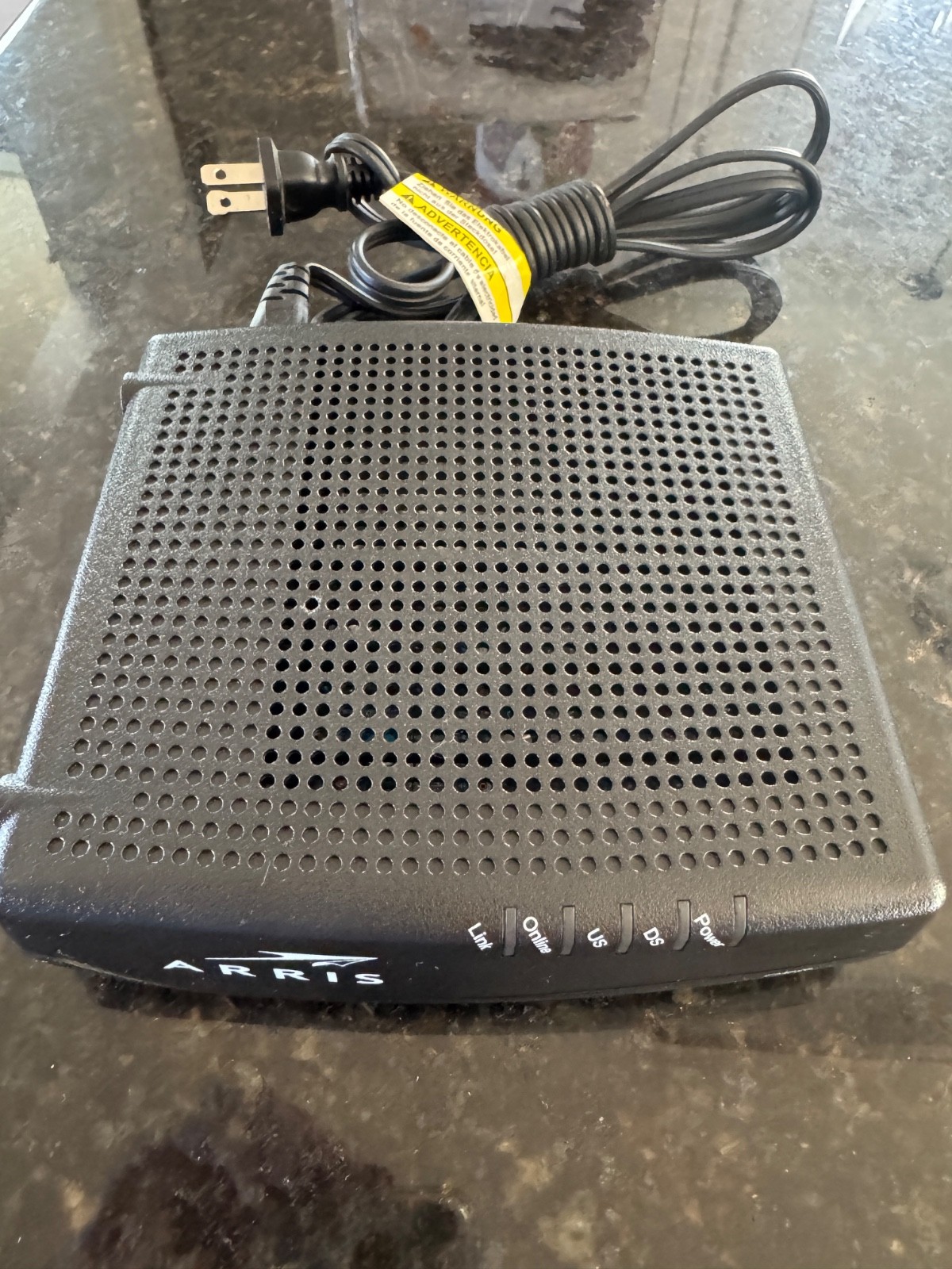 Arris CM820A Cable/3.0 Modem -Pre-owned & Works -Includes the power supply.