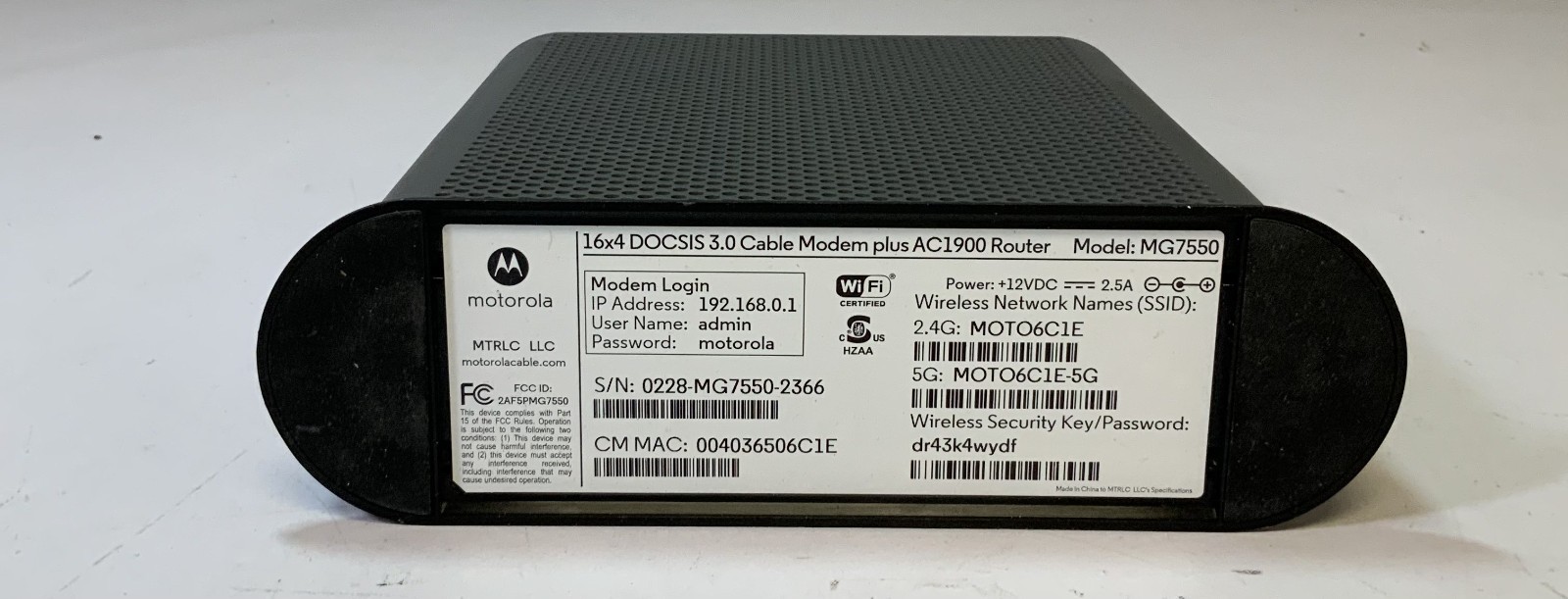 Motorola MG7550 Dual-Band 16×4 DOCSIS 3.0 Cable Modem plus AC1900 Router, E3C