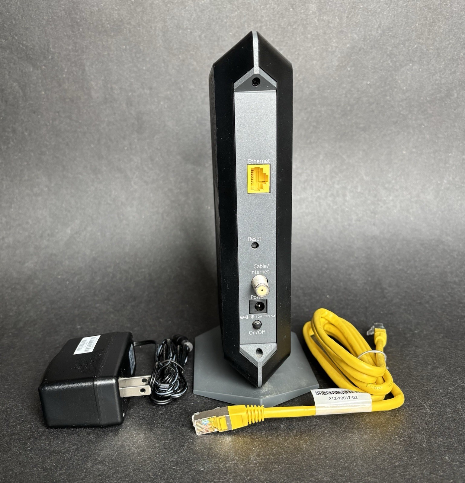 Netgear CM600 High Speed Cable DOCSIS 3.0 Modem 24×8 channels Up To 960 MBPS