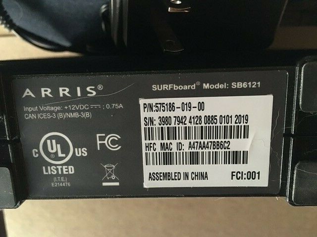 ARRIS SURFboard SB6121 DOCSIS 3.0 Cable Modem 4×4 Motorola with power and cable