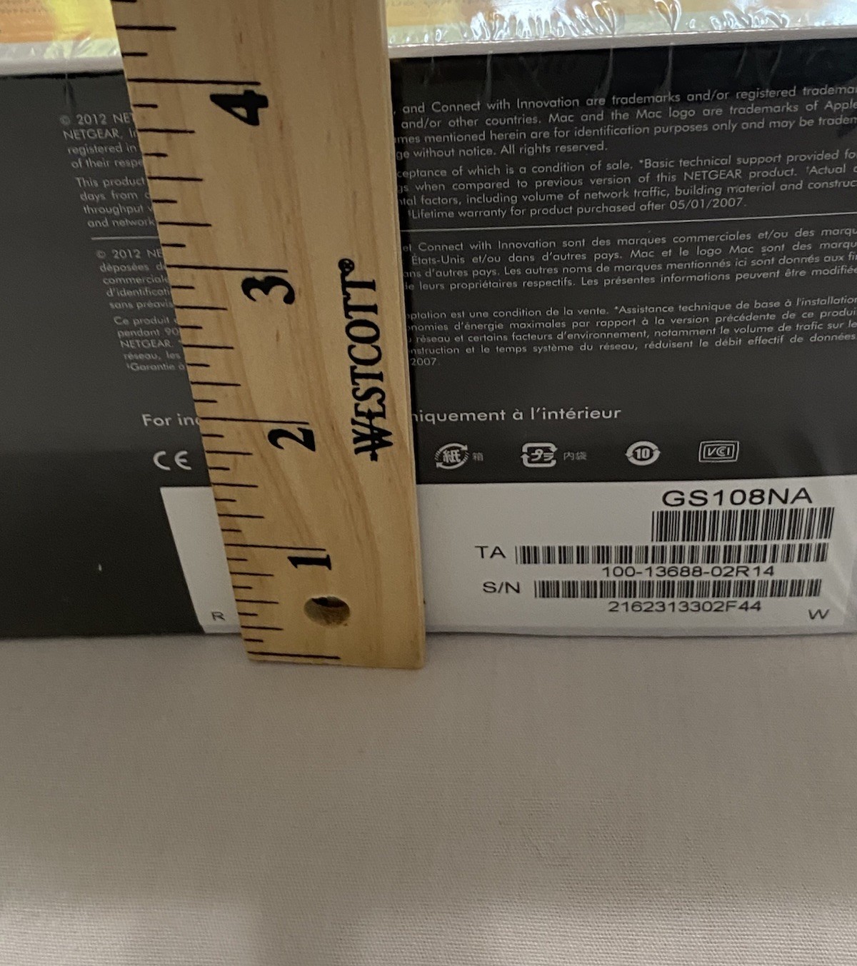 Netgear Prosafe 8 Port Gigabit Switch GS108 10/100/1000 Mbps New in Box