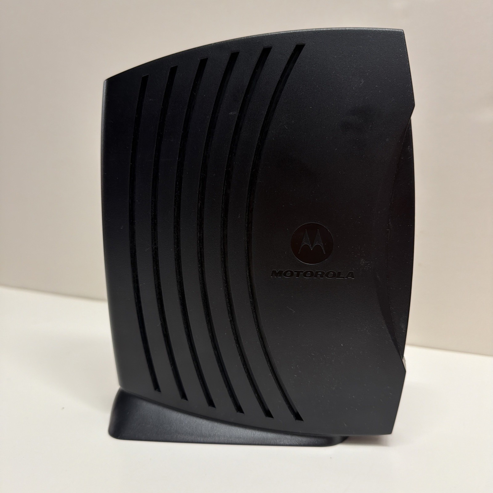 Motorola model SB5120 SurfBoard Cable Modem