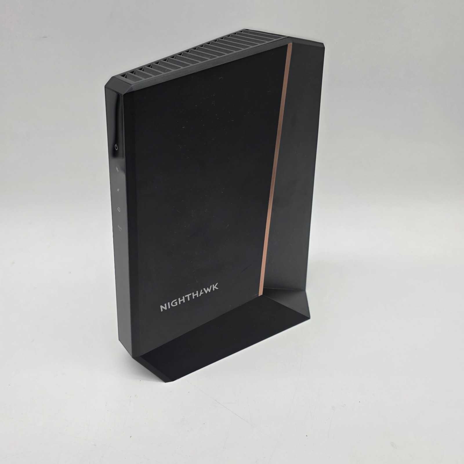 Netgear Nighthawk CM2000 DOCSIS 3.1 Multi-Gig 2.5Gbps Cable Modem w/ Cables