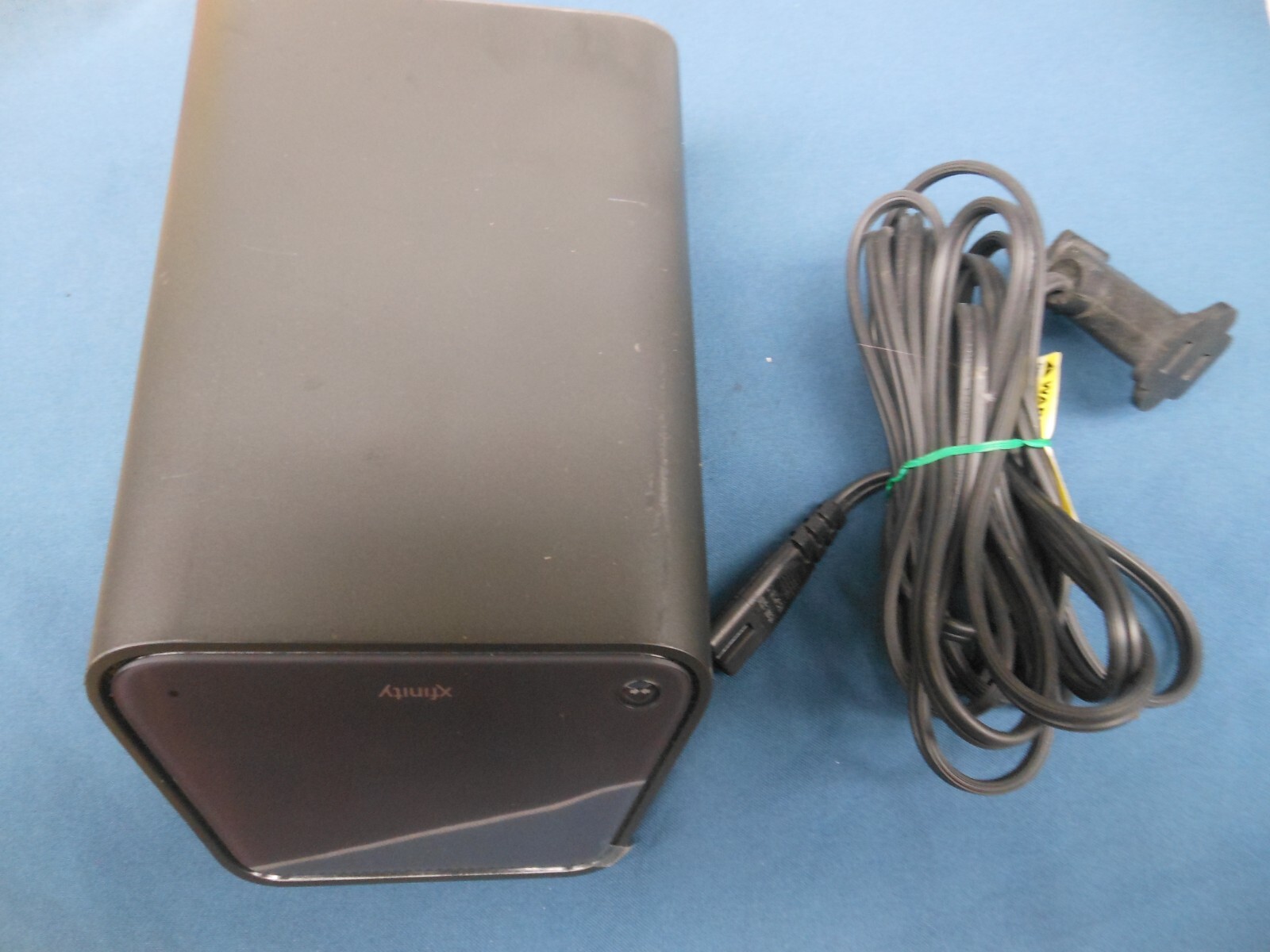 Xfinity XB6-T Cable Modem Wifi Router CGM4140COM (UNTESTED)