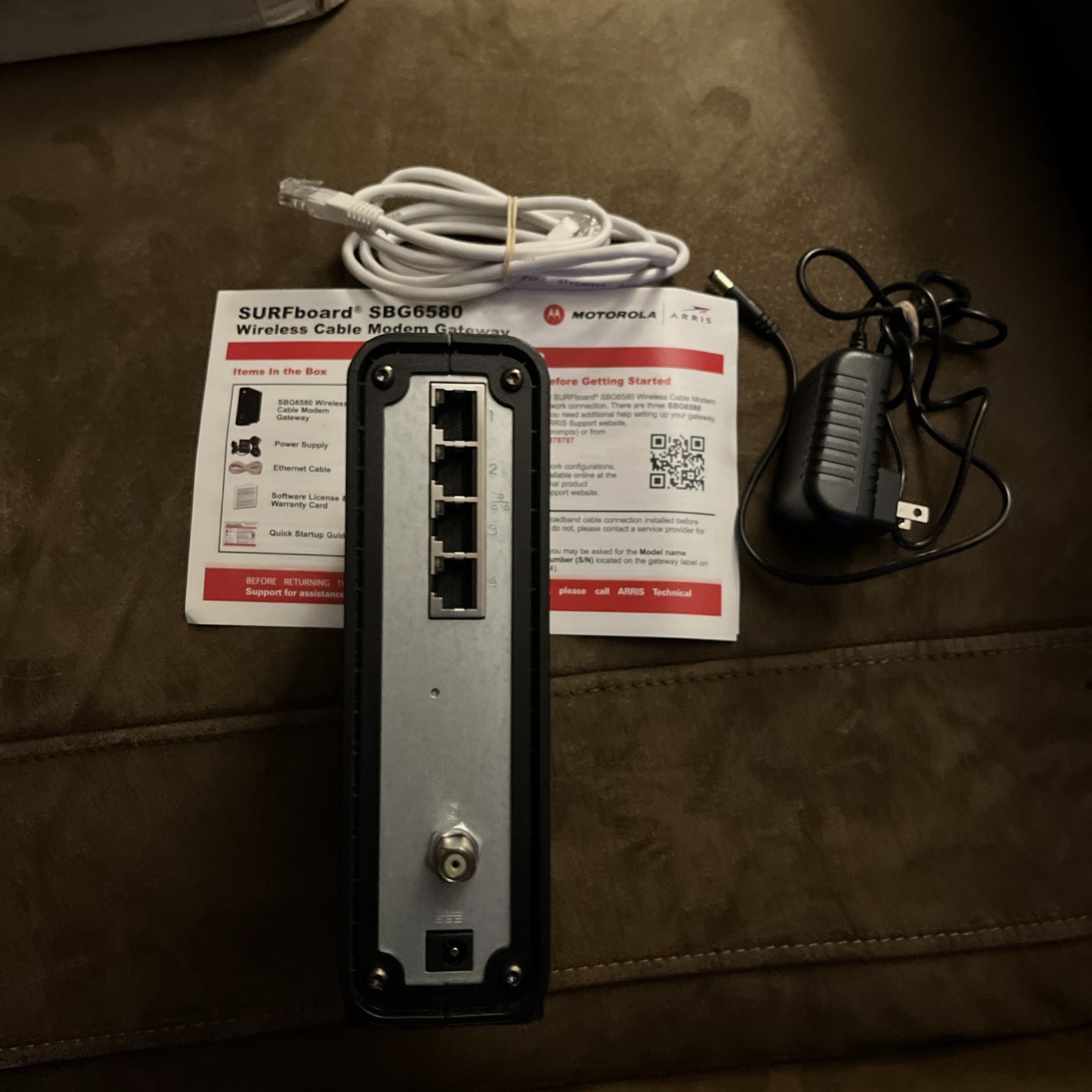 ARRIS SURFboard SBG6580 DOCSIS 3.0 Cable Modem/ Wi-Fi N300 2.4Ghz + N300 5GHz Du