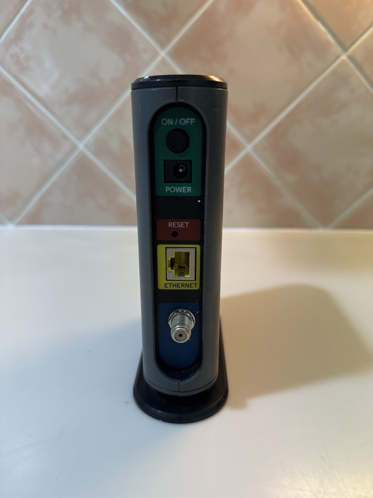 Motorola MB7220 DOCSIS 3.0 Cable Modem 8×4 Gigabit Ethernet Tested Used