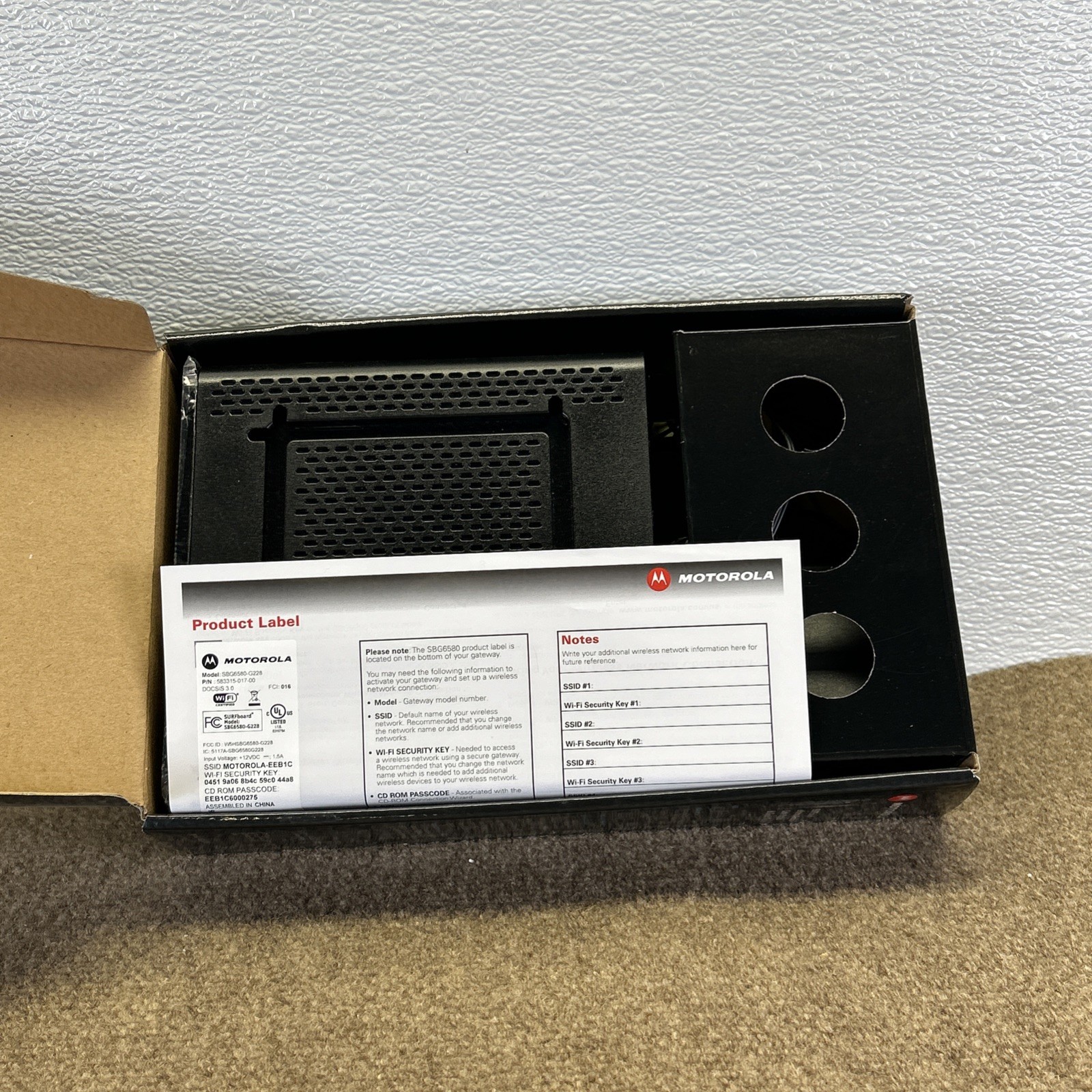 Motorola SBG6580 Wireless Cable Modem Router Internet WiFi