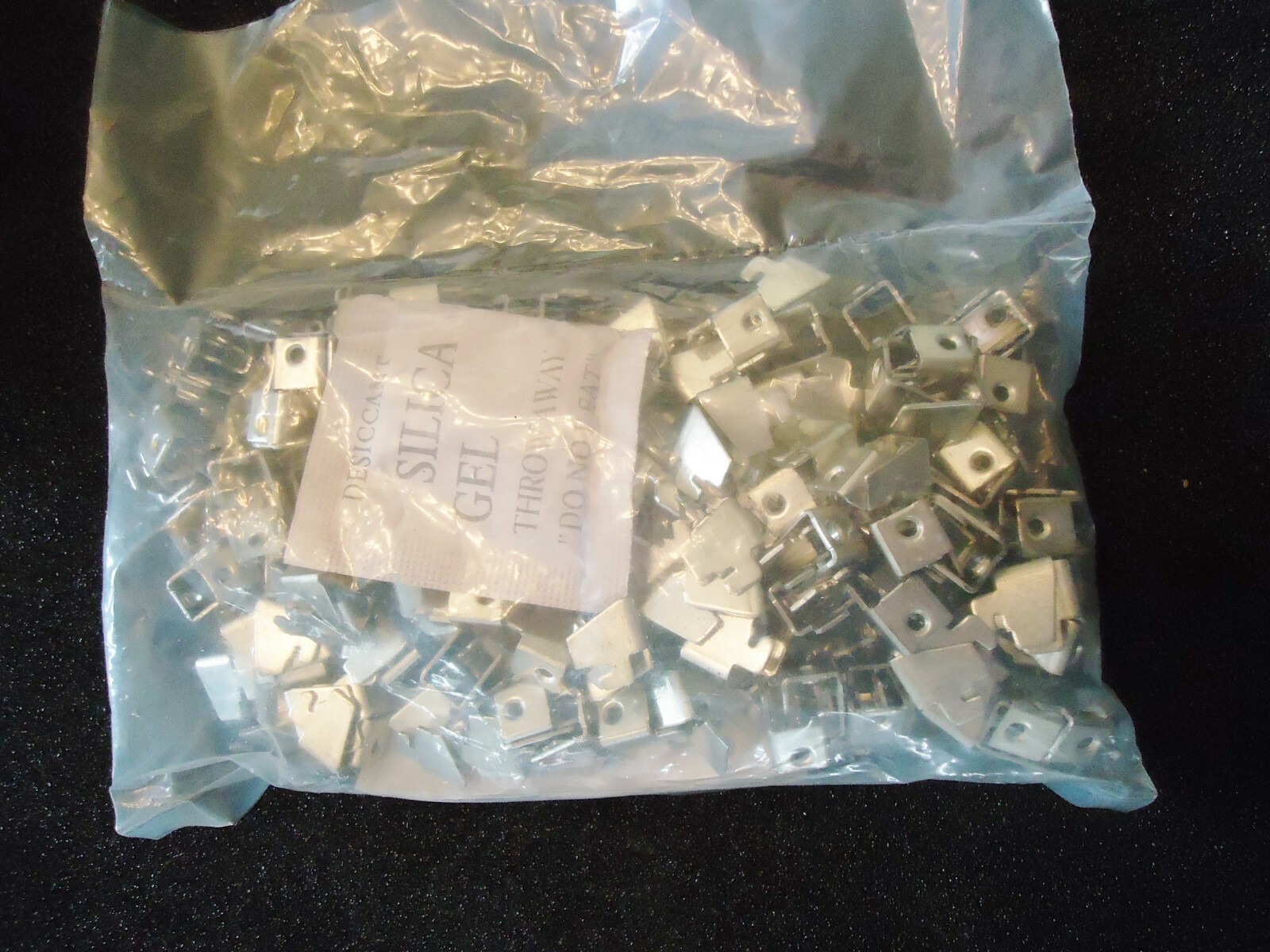 200 New Power Metal(H.K.) LTD. 85-0713LF MS Bracket Modem Ground