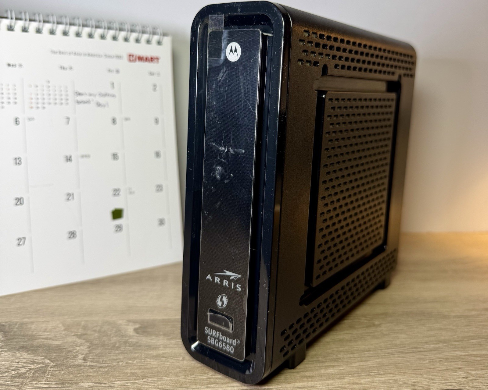 ARRIS SURFboard SBG6580 DOCSIS 3.0 Cable Modem Wi-Fi Dual Band Router ONLY