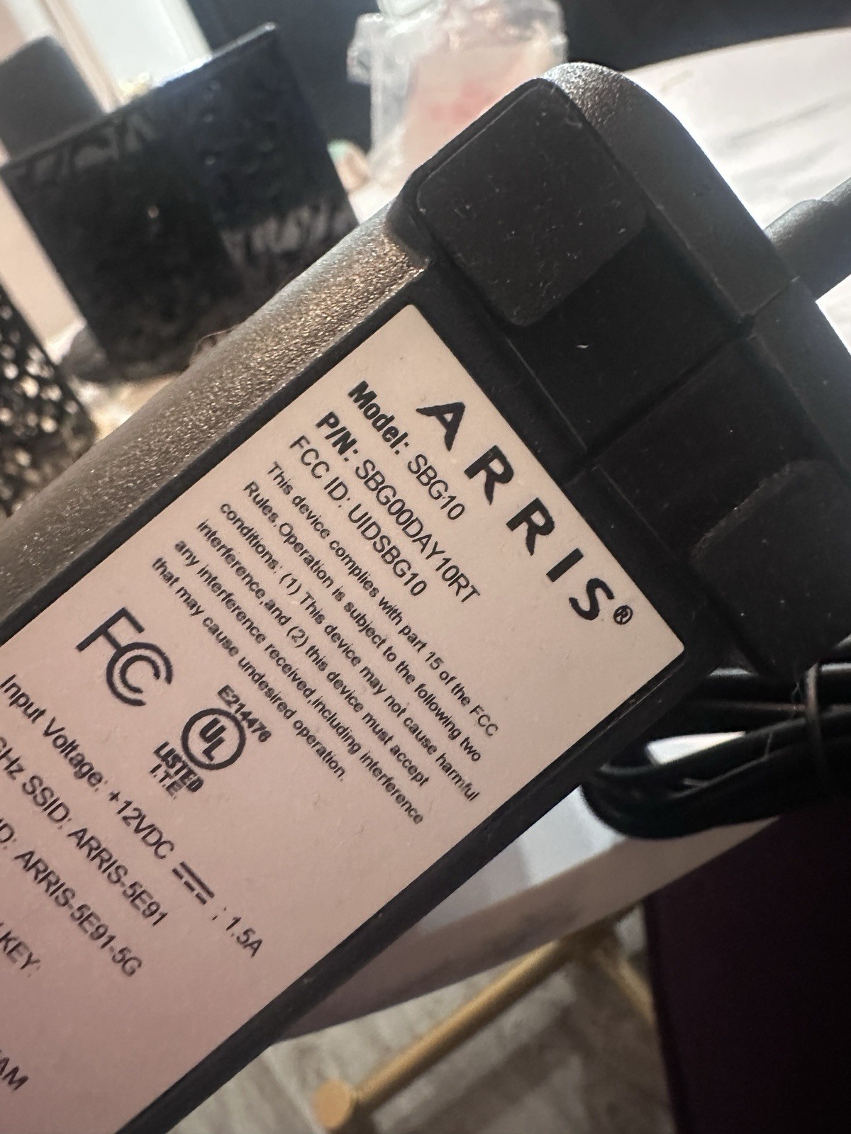 ARRIS SBG10 DOCSIS 3.0 Cable Modem WiFi Router Black 800 Mbps 2 LAN