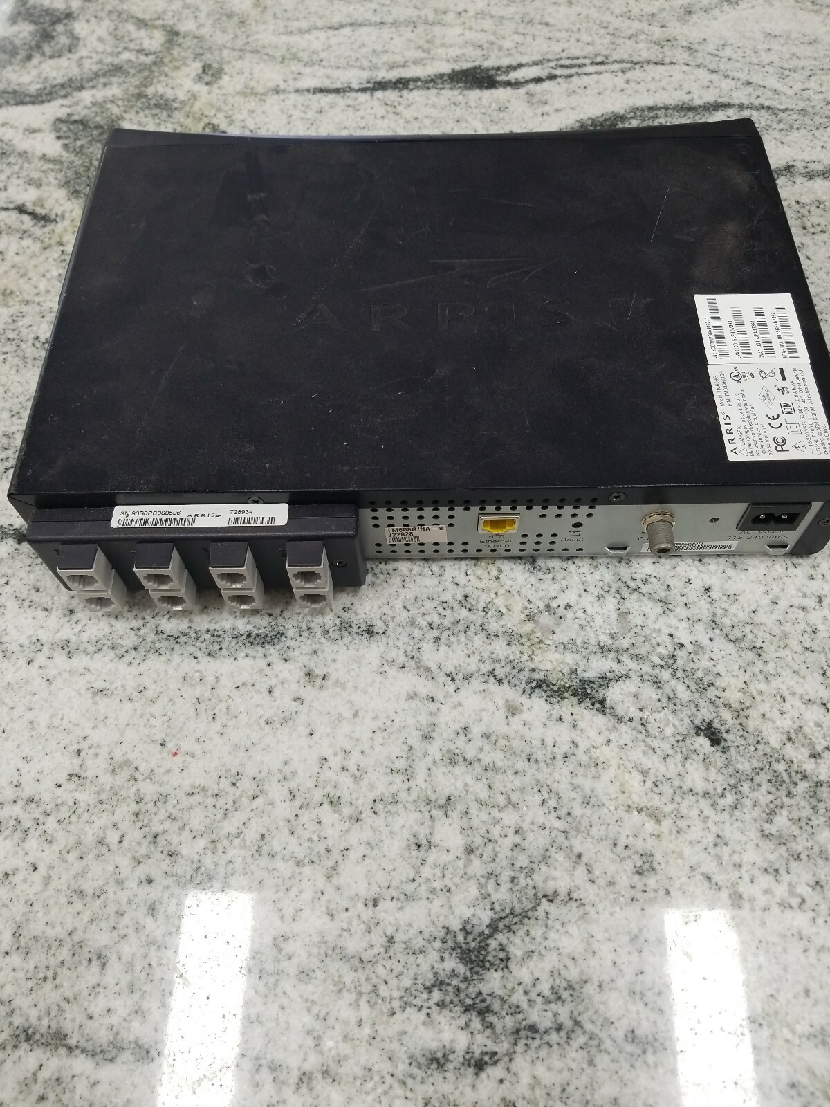 ARRIS TM608G Modem, SN,93B0PC000596 (16-24A
