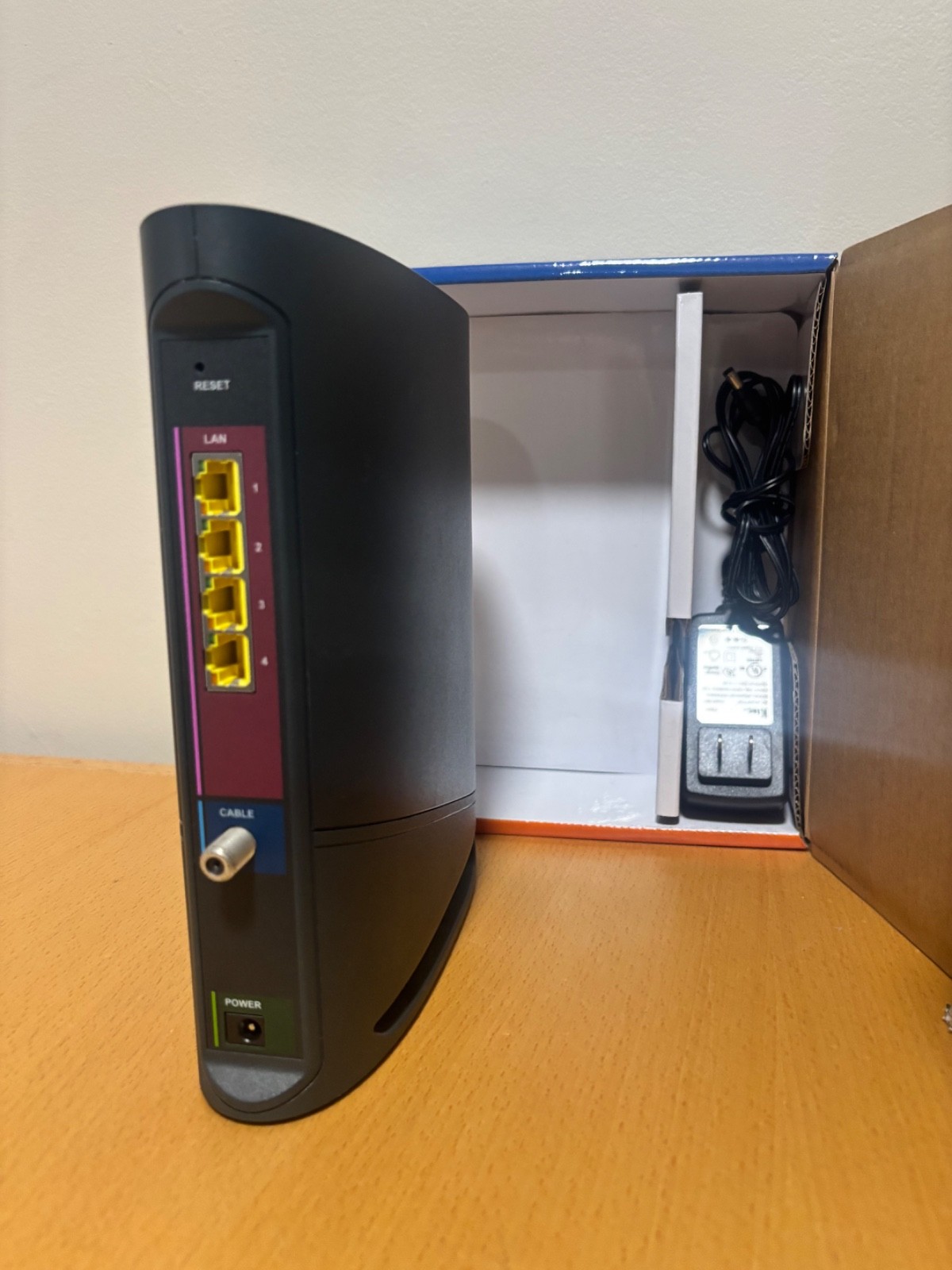 ARRIS Surfboard G34 WiFi 6 Cable Modem Router AX3000 Dual-Band