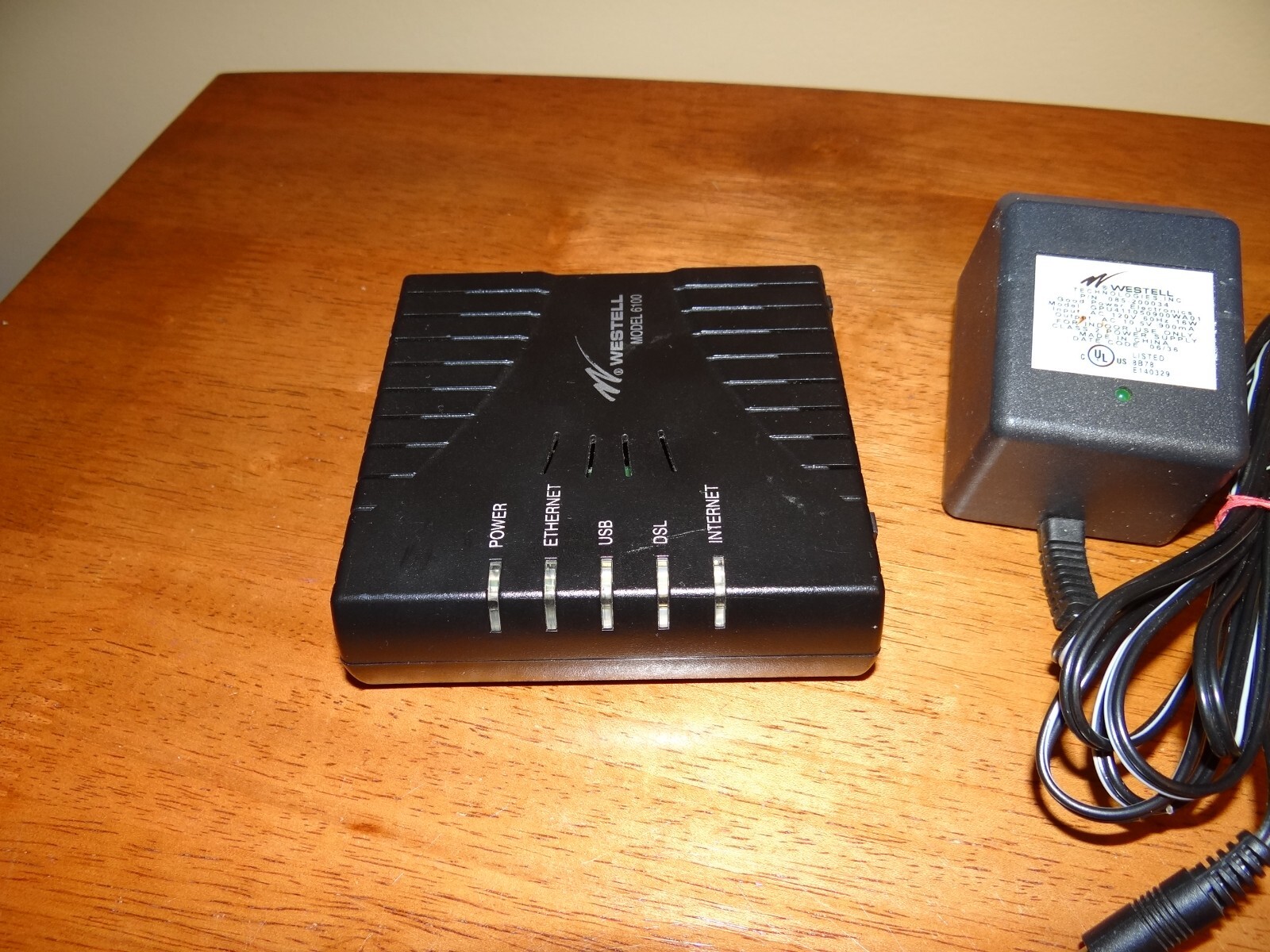 Westell/Wind River Model 6100 DSL2+ Router E90-610015-06 w/ AC Adapter,Ethernet