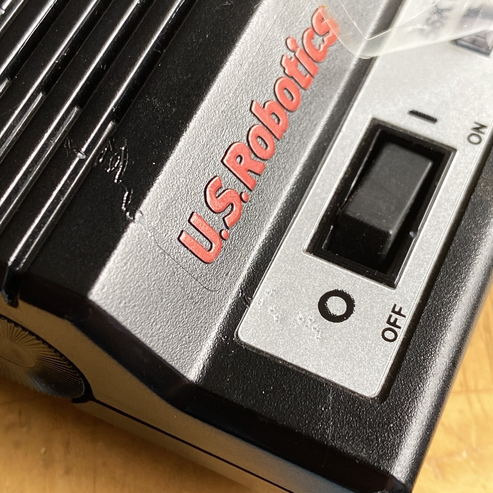 US Robotics V.92 USR5686 External Modem + Fax Model 0701