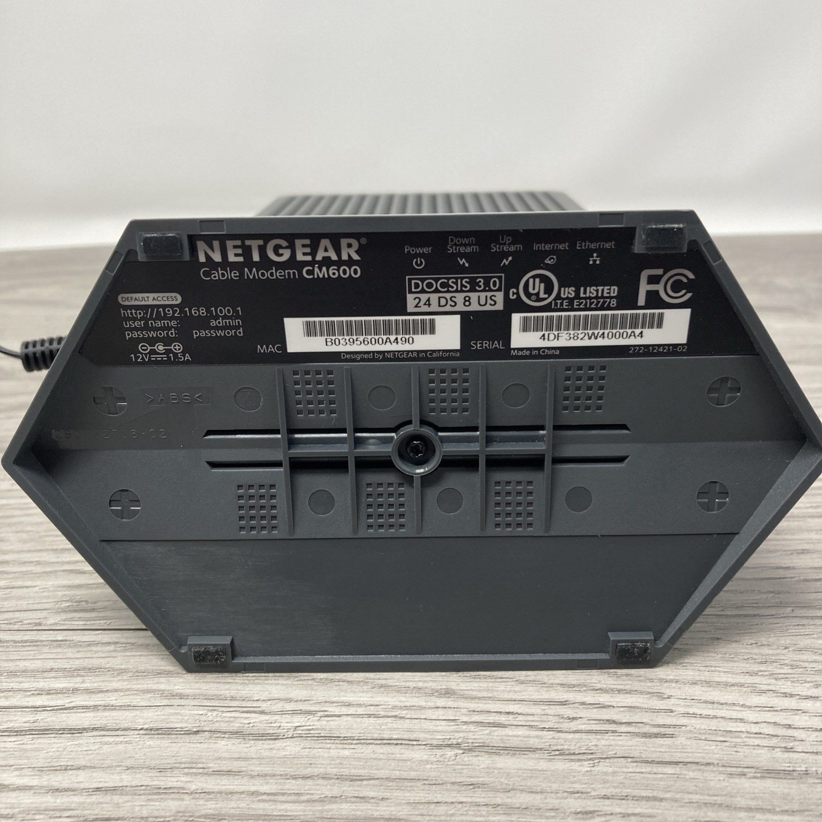 NETGEAR CM600-1AZNAS 960Mbps DOCSIS 3.0 Cable Modem w/12V Adapter PARTS / REPAIR