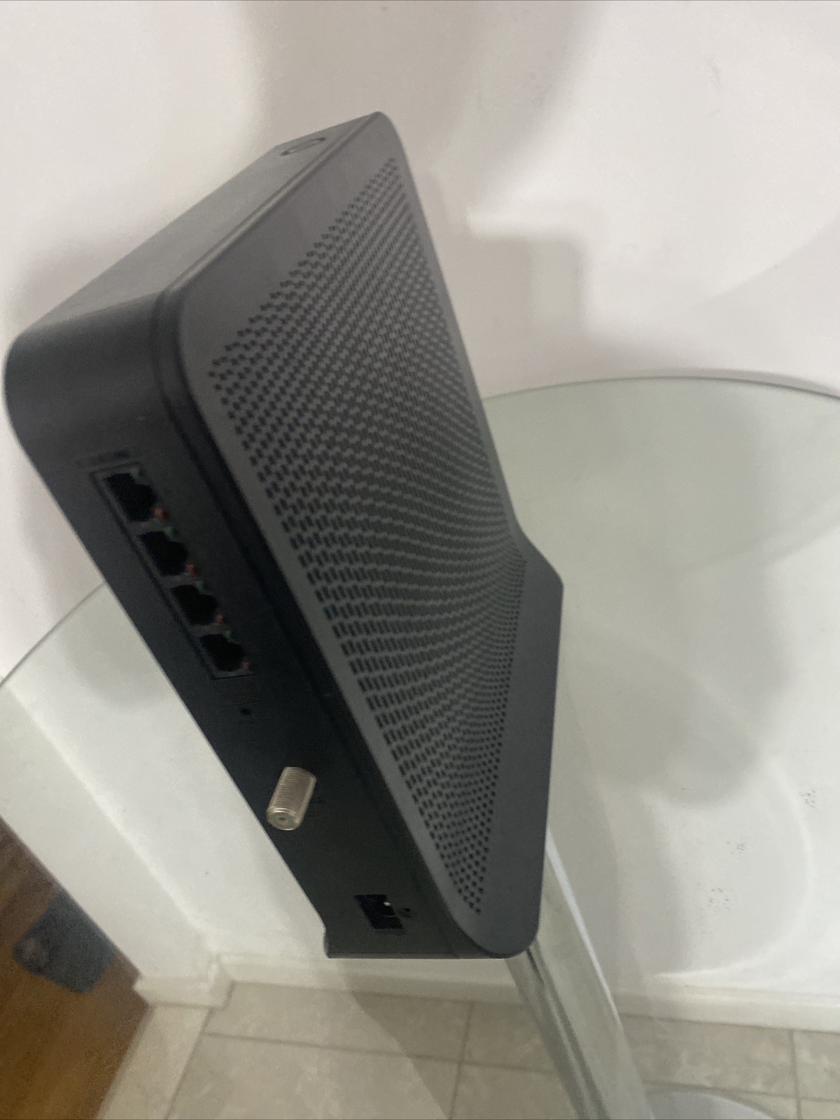Ubee DDW36C Wireless Cable Modem Router – Black – Free Shipping
