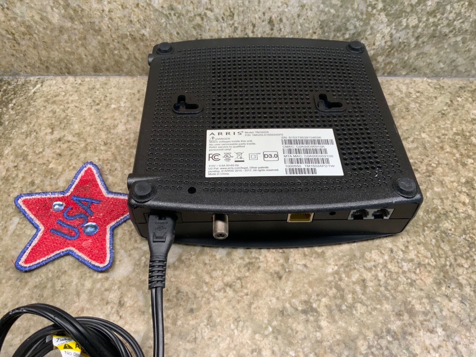 Cable Modem w/ Cables Arris TM1602A DOCSIS 3.0