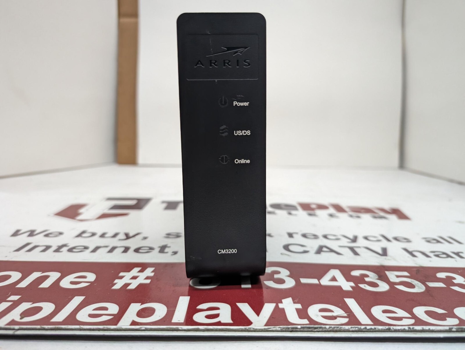 Arris Touchstone CM3200A Cable Modem 32X8 Up to 1 Gbps. Modem only no pwr cord