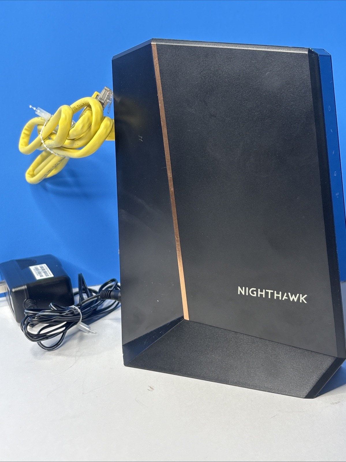 Netgear Nighthawk CM2000 2.5Gbps Cable Modem – DOCSIS 3.1
