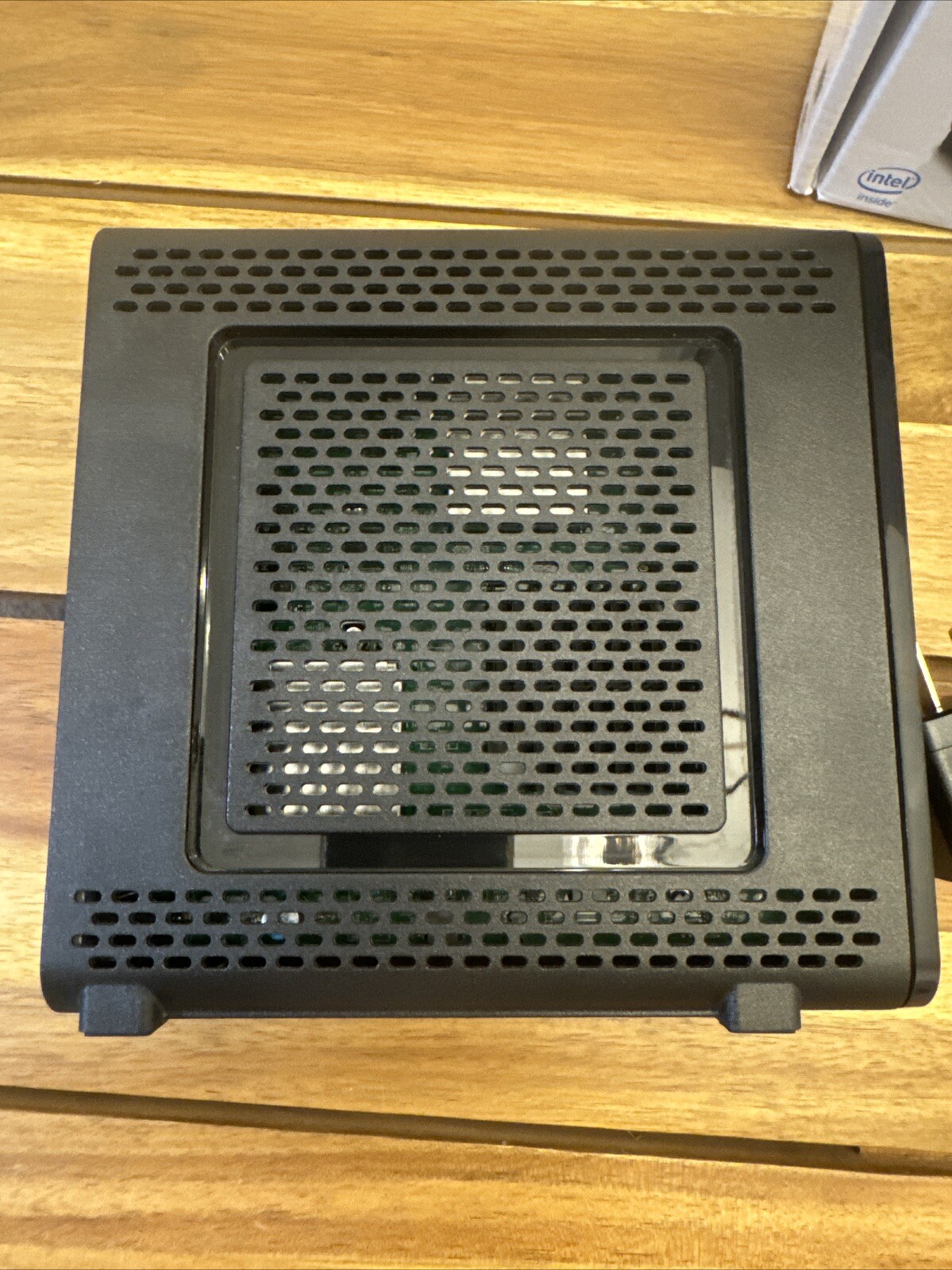 ARRIS SBG10 SURFboard AC1600 Dual-Band Cable Modem Router – Black