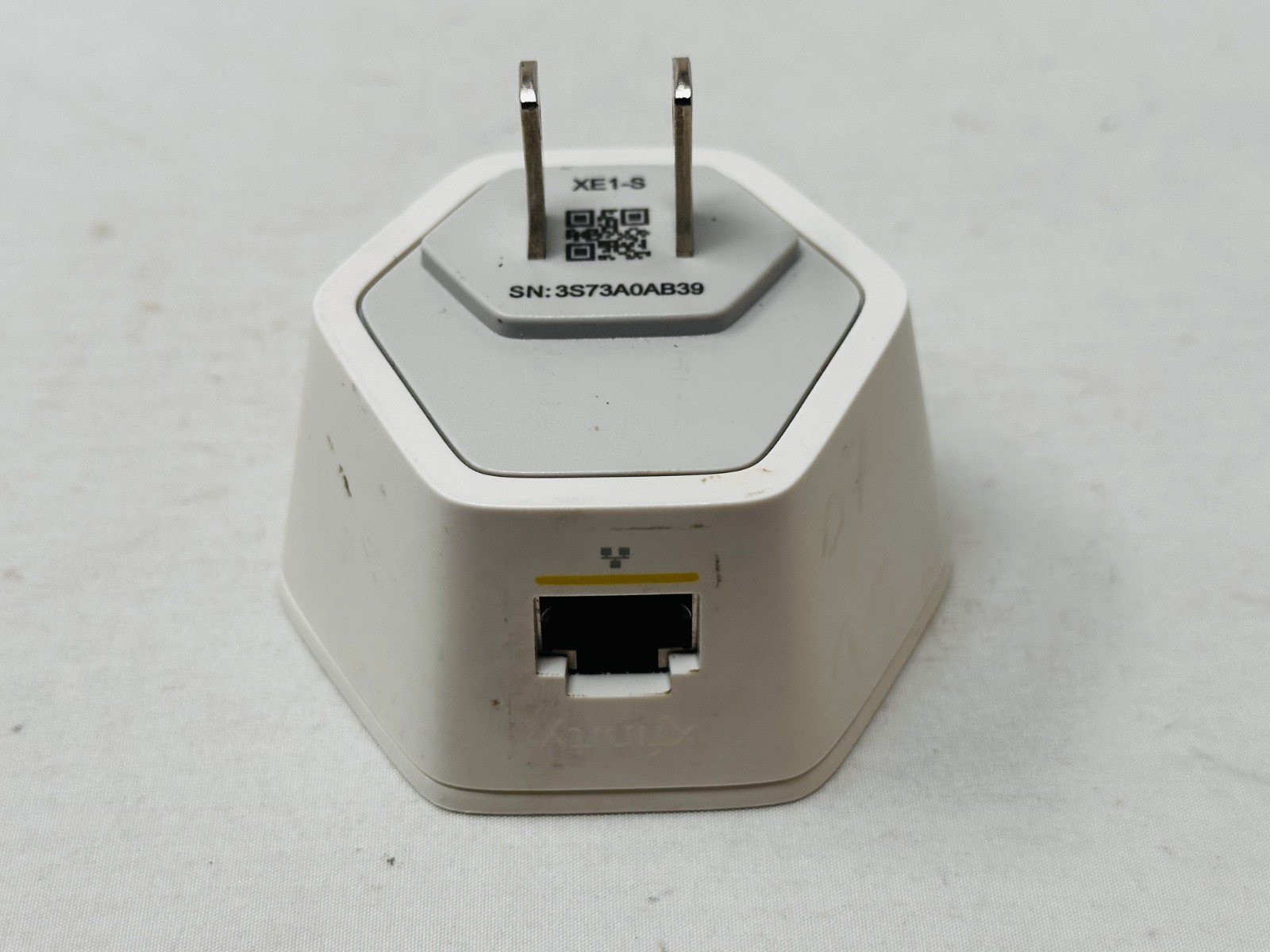 Comcast Xfinity XFI WIFI Pod Extender Network Signal Booster XE1-S
