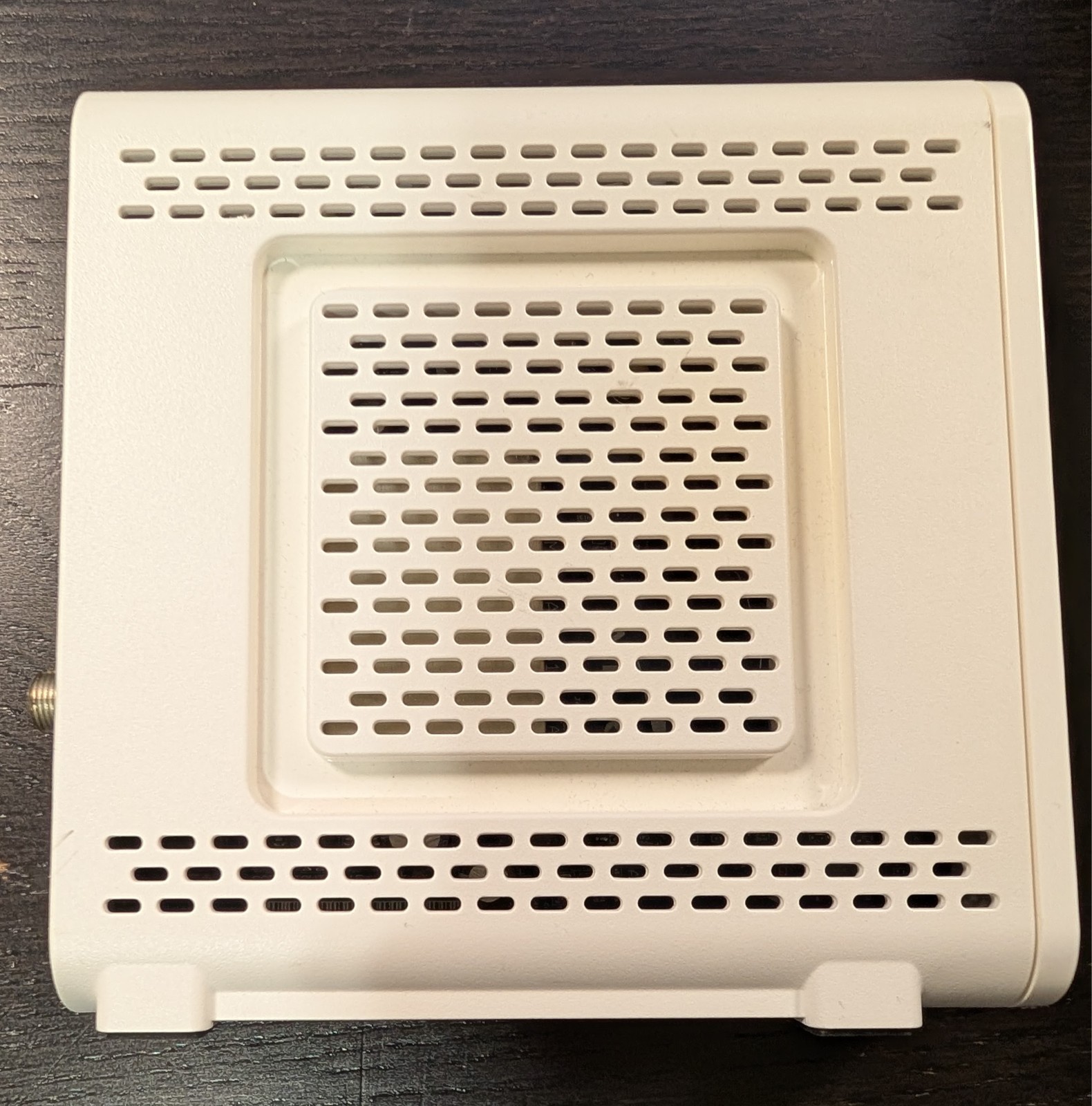 ARRIS SURFboard DOCSIS 3.0 Cable Modem – SB6190