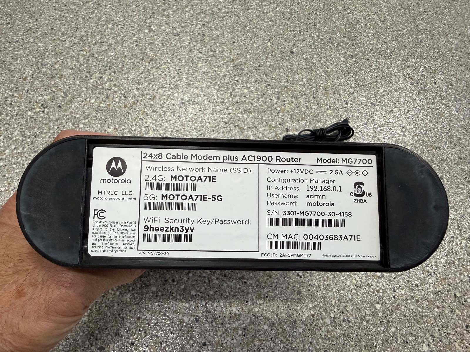 Motorola MG7700 AC1900 Dual-Band DOCSIS 3.0 Cable Modem WiFi Router. W