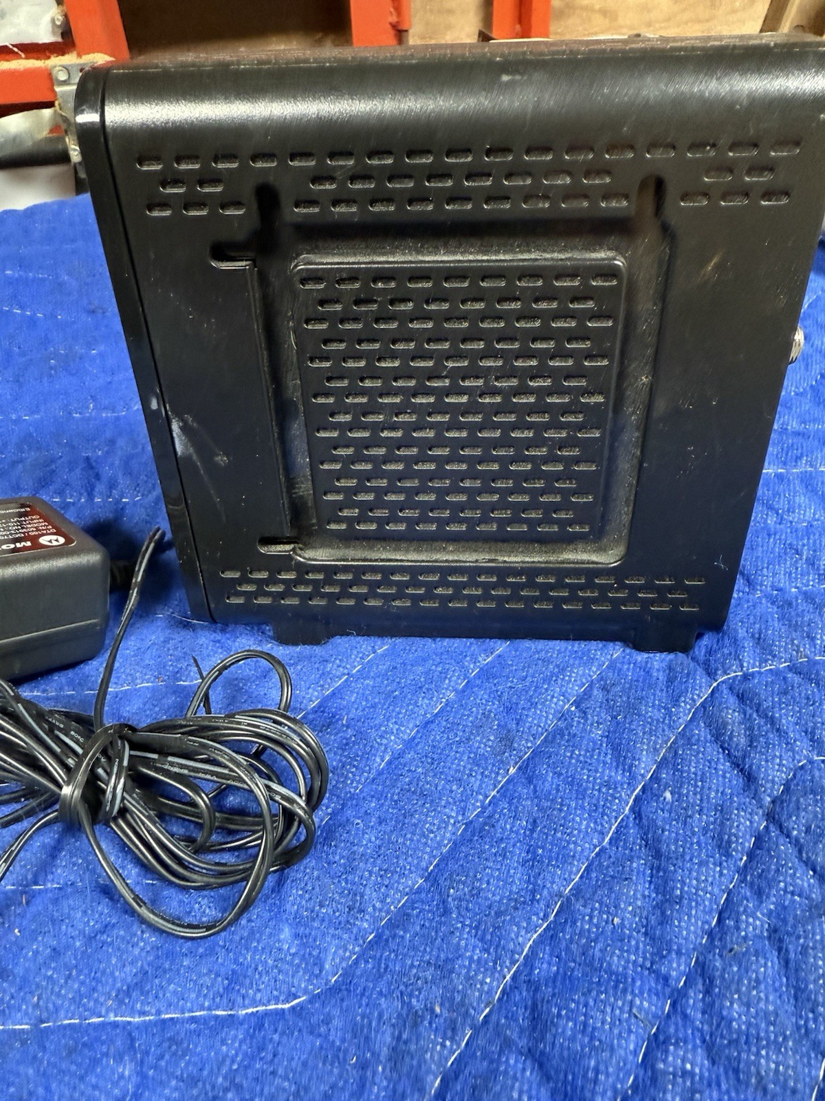 ARRIS Motorola SB6121 SURFboard DOCSIS 3.0 Cable Modem