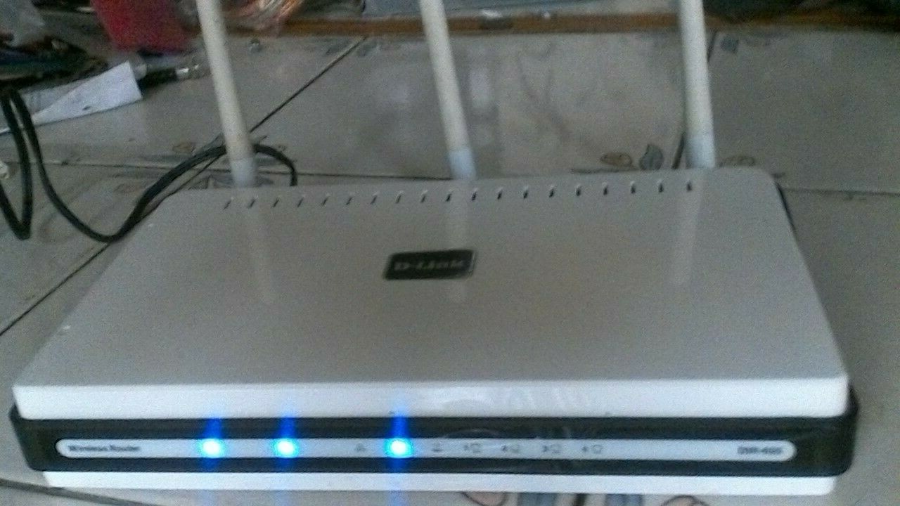d-link Wireless N Gigabit Router dir-655 router