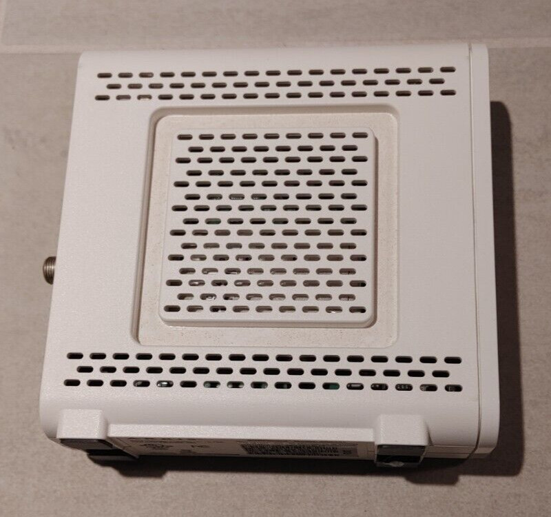 ARRIS SURFboard SB6141 Surf Board Cable Modem, no power cord